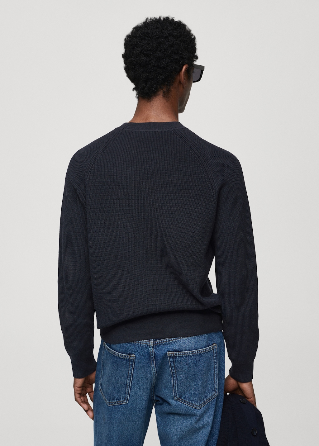 Ribbed round-neck sweater - Reverse of the article