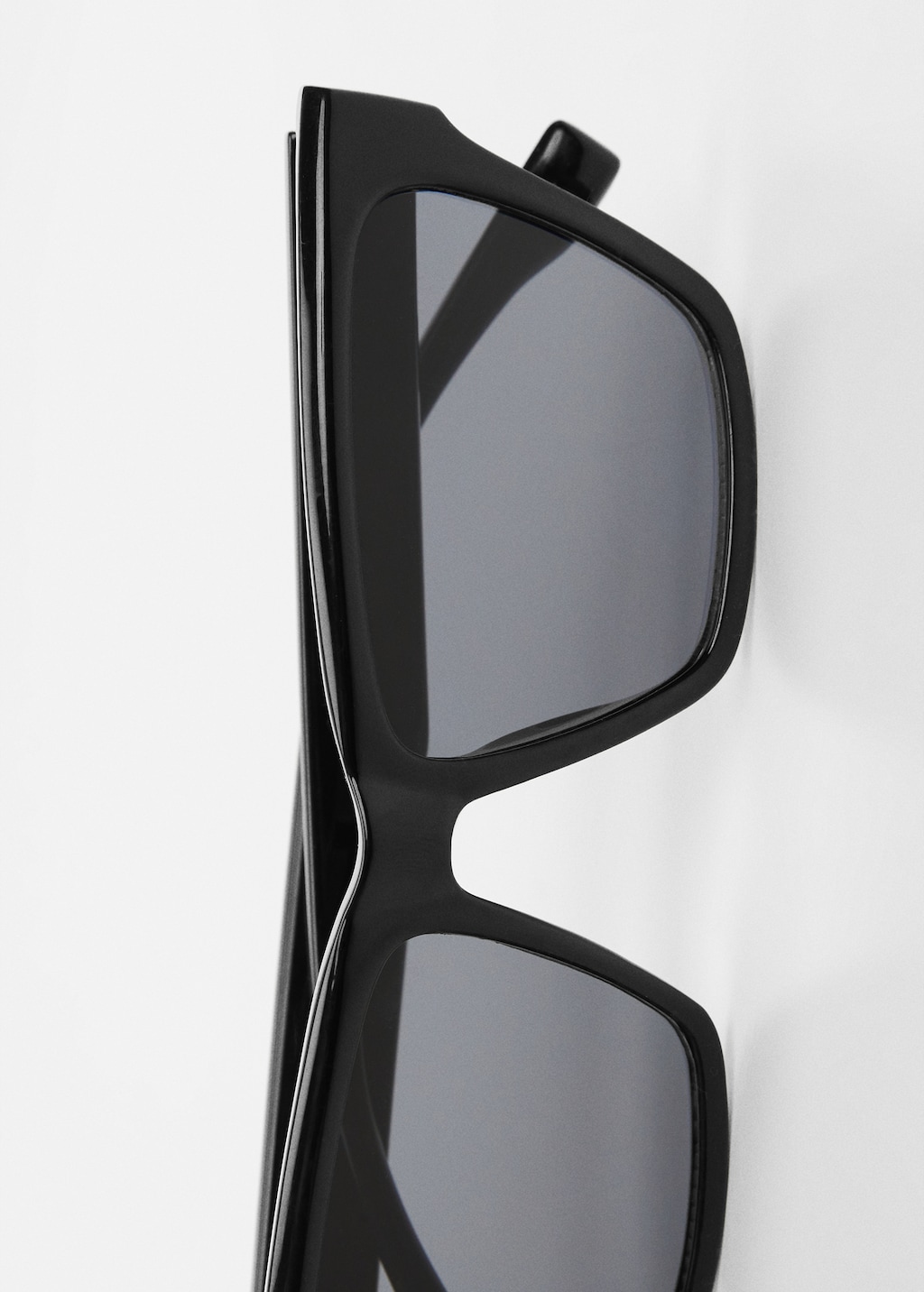 Resin frame sunglasses - Details of the article 2