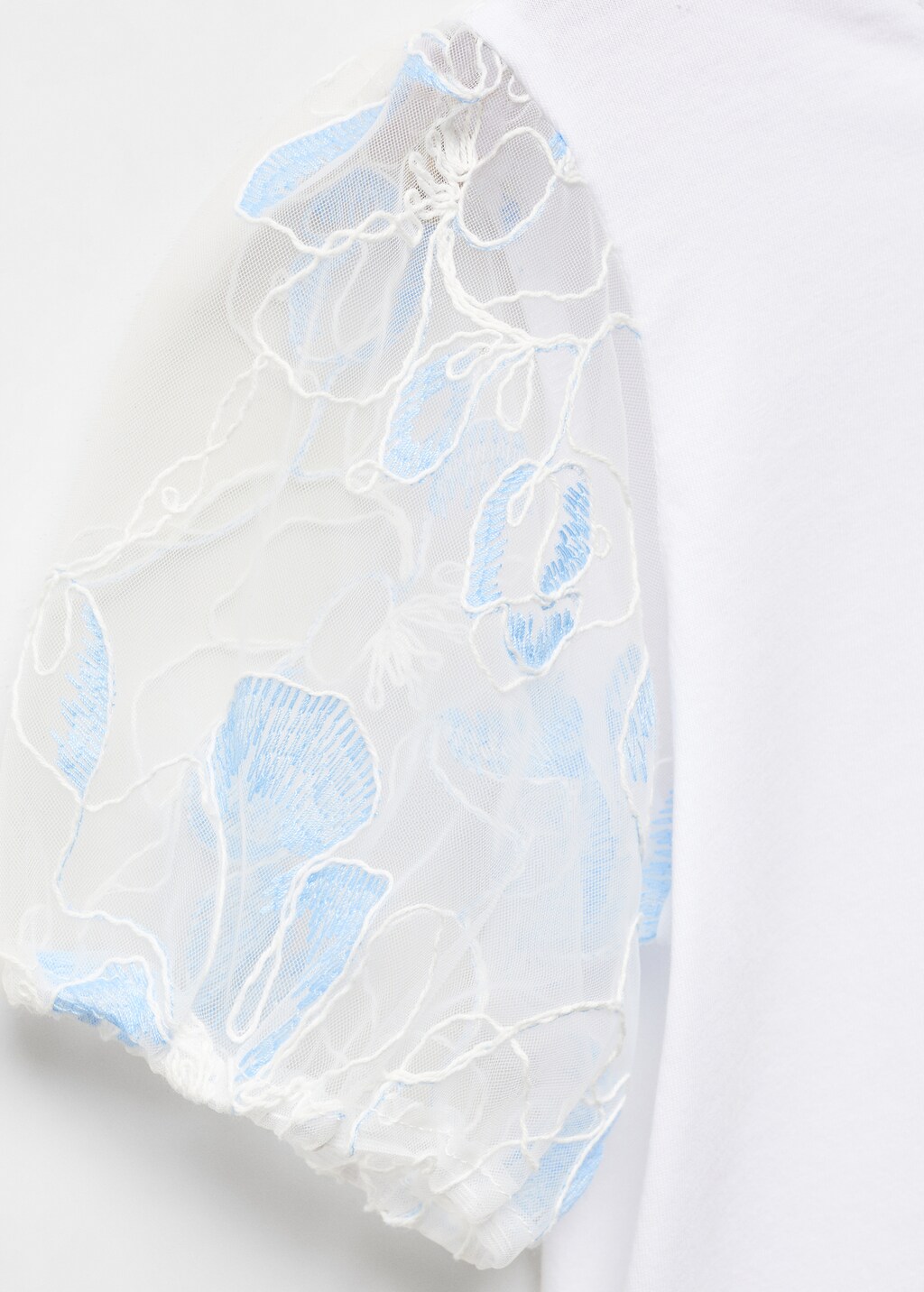 Embroidered short-sleeved t-shirt - Details of the article 8