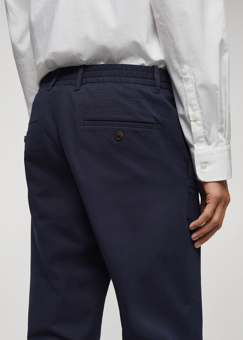 Cotton seersucker trousers with drawstring - Details of the article 4