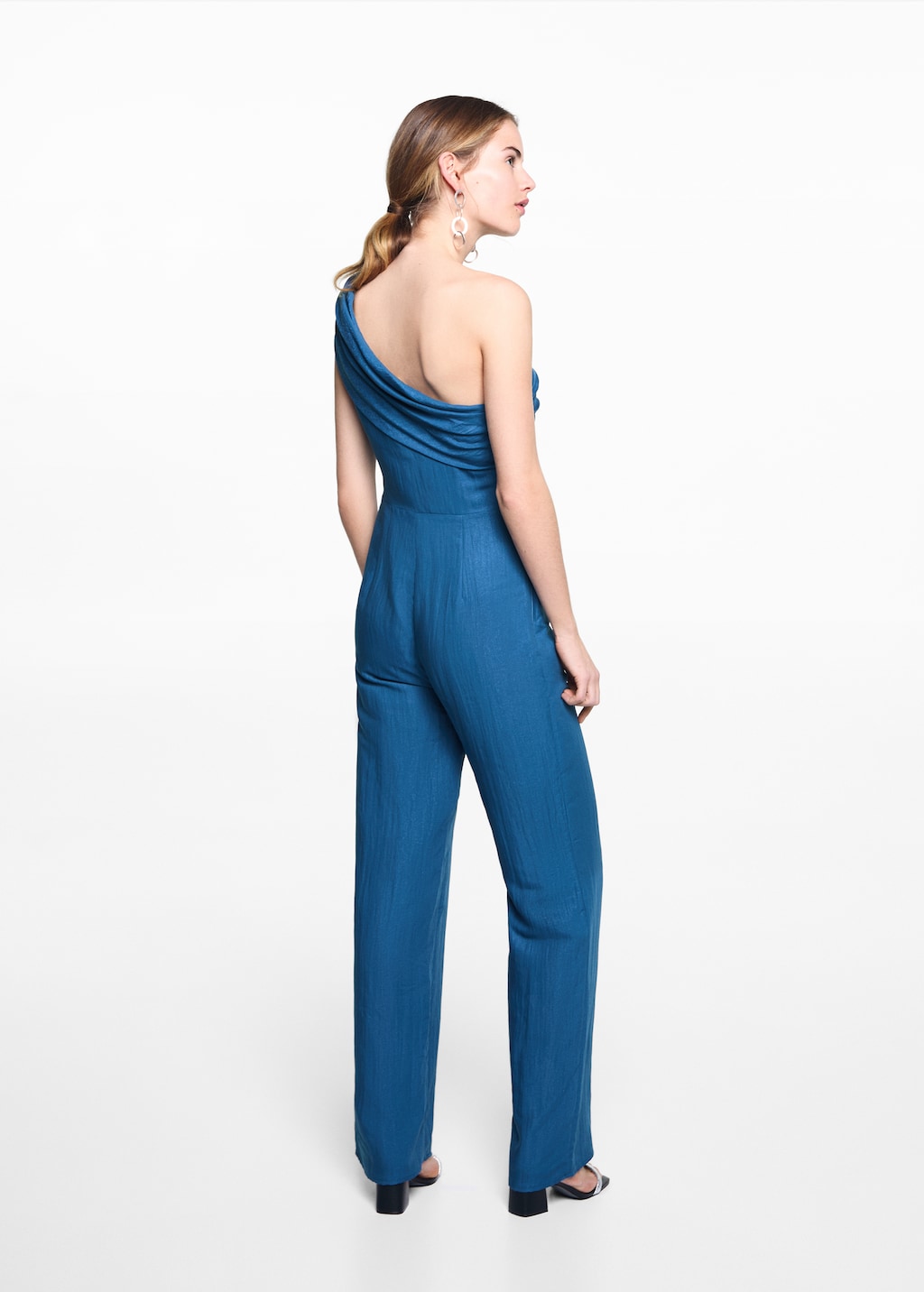 Asymmetric long jumpsuit - Reverse of the article