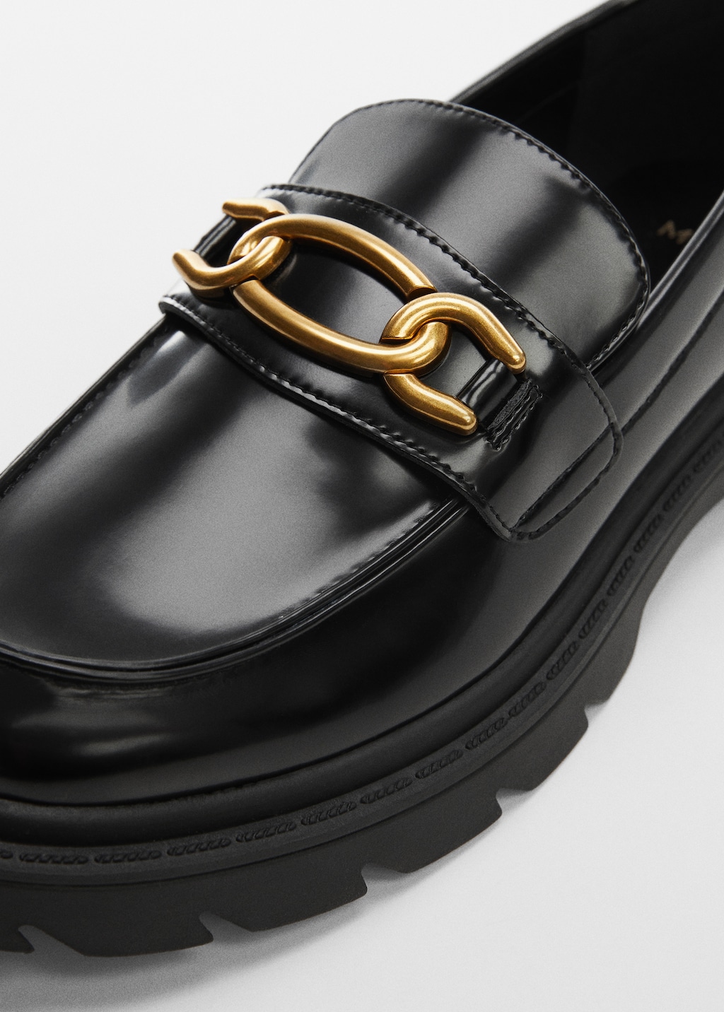 Track sole moccasin - Details of the article 2