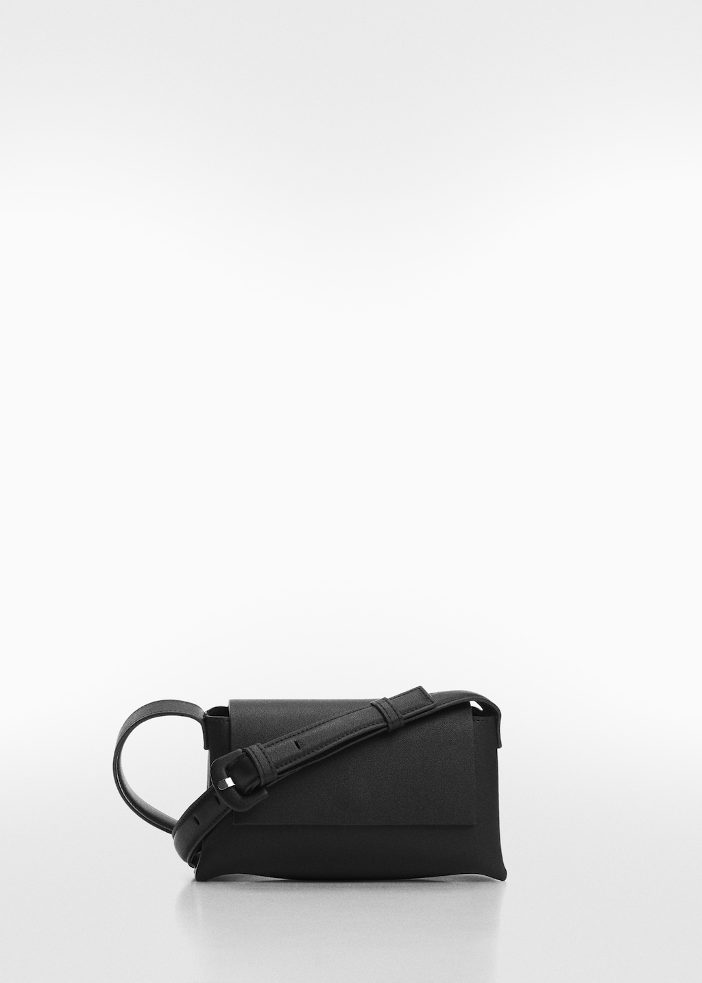 Crossbody bag with flap - Article without model