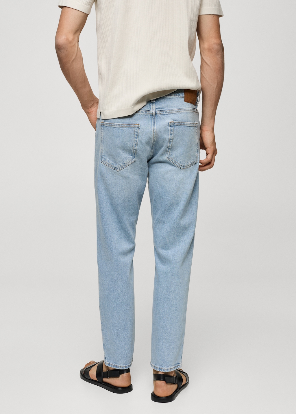 Tapered-fit jeans - Reverse of the article