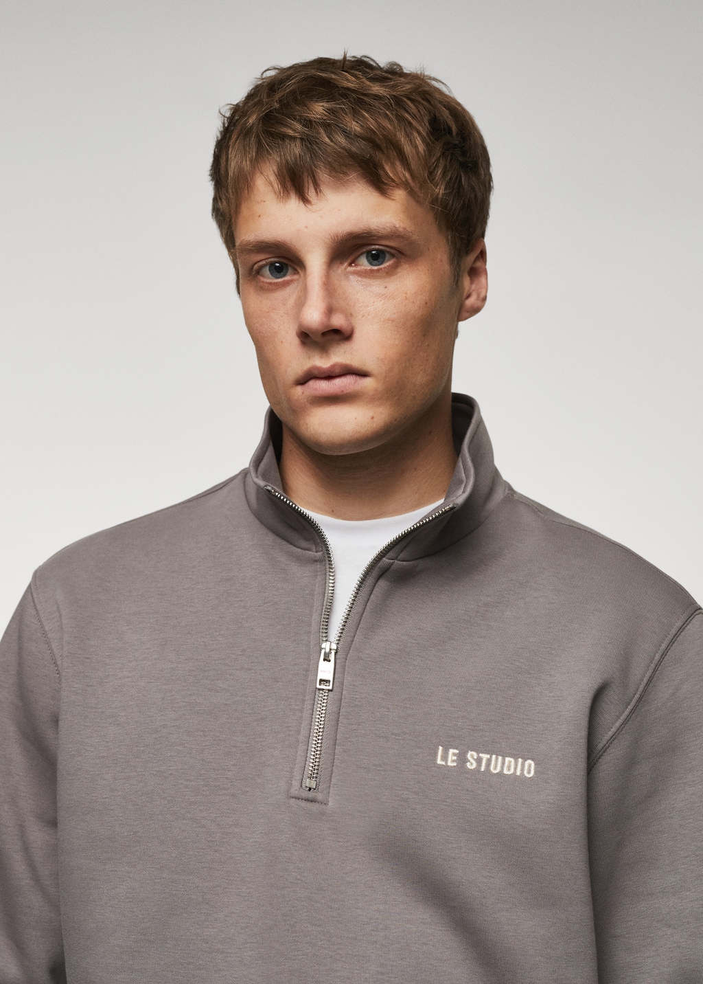 Cotton sweatshirt with zip neck - Details of the article 1