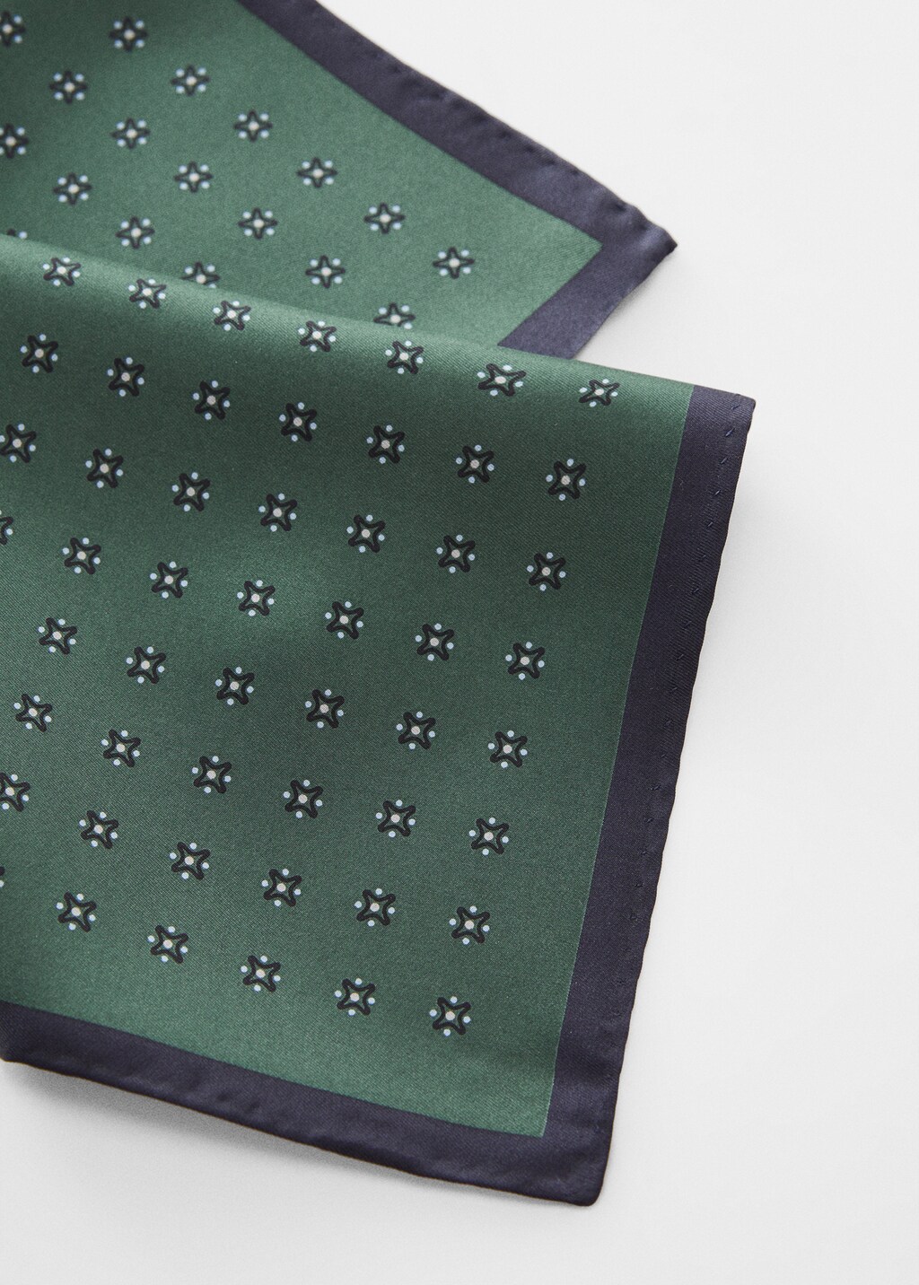 Printed silk pocket square - Details of the article 1