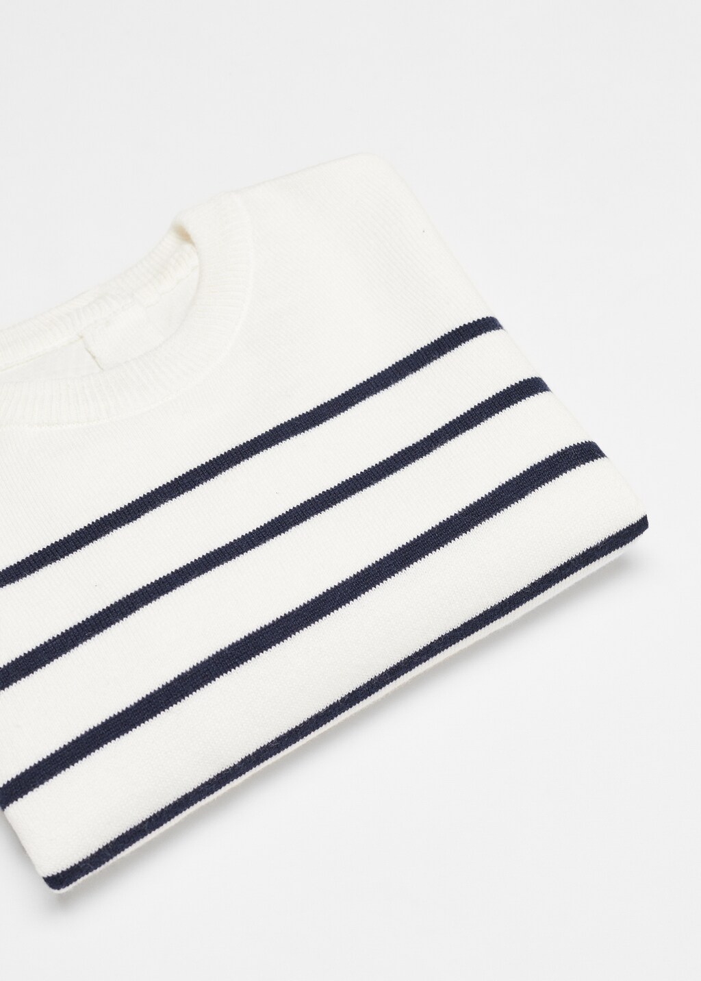 Stripe pattern sweater - Details of the article 8