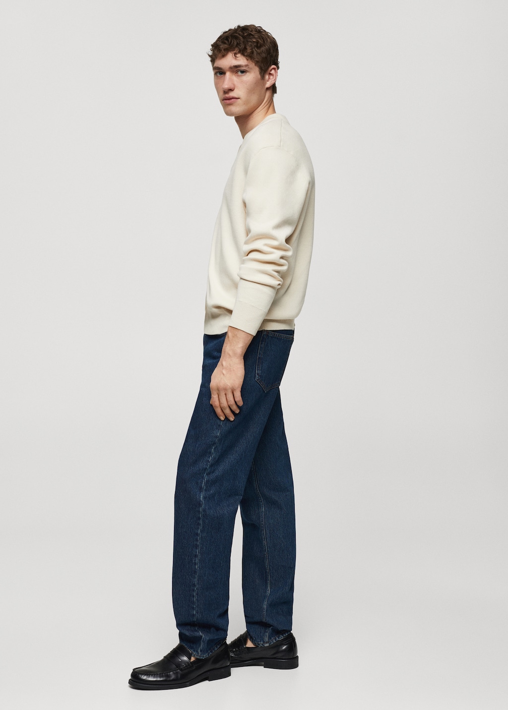 Straight-Fit-Jeans mit dunkler Waschung - Detail des Artikels 2