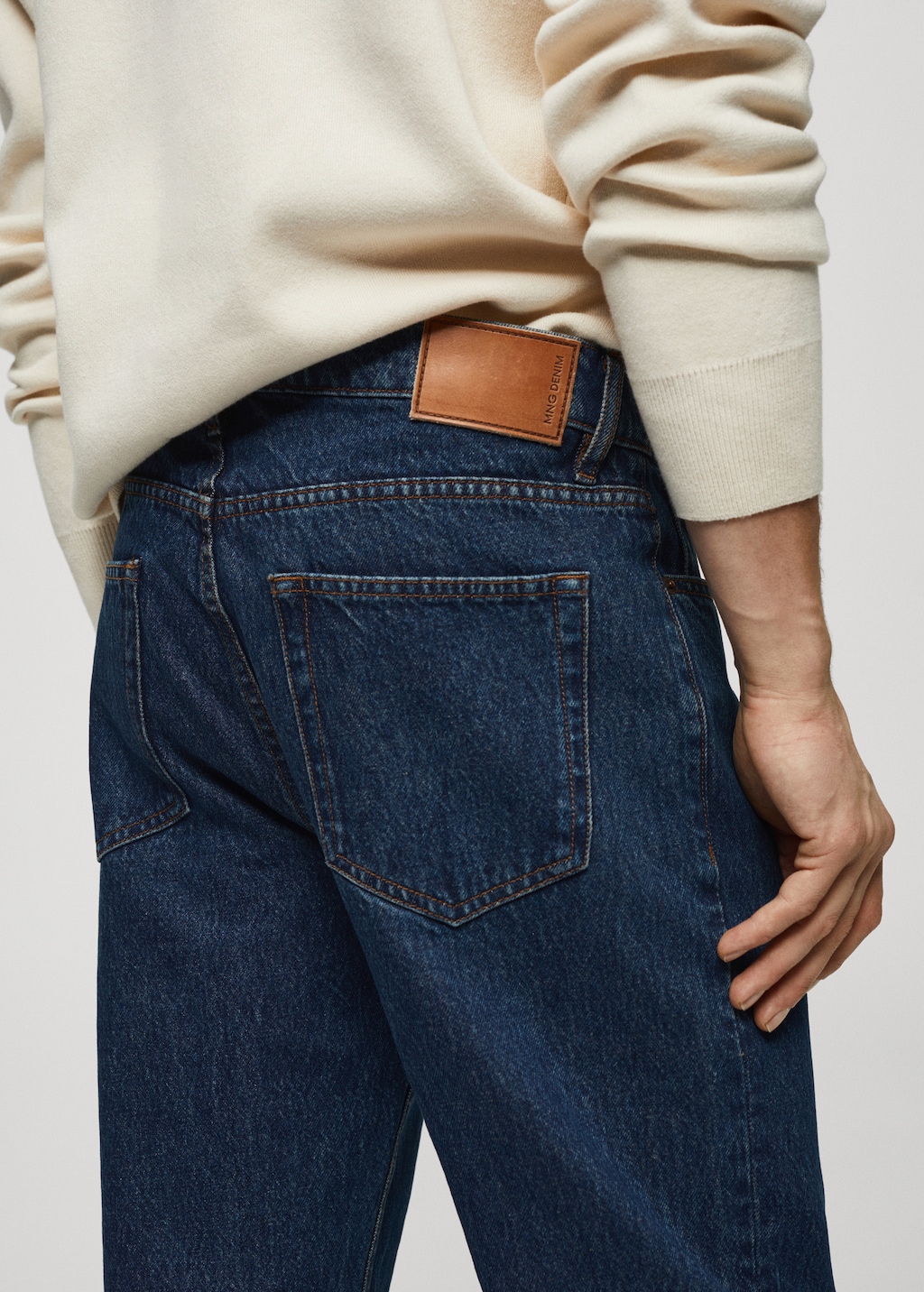 Dark wash straight fit jeans - Details of the article 4