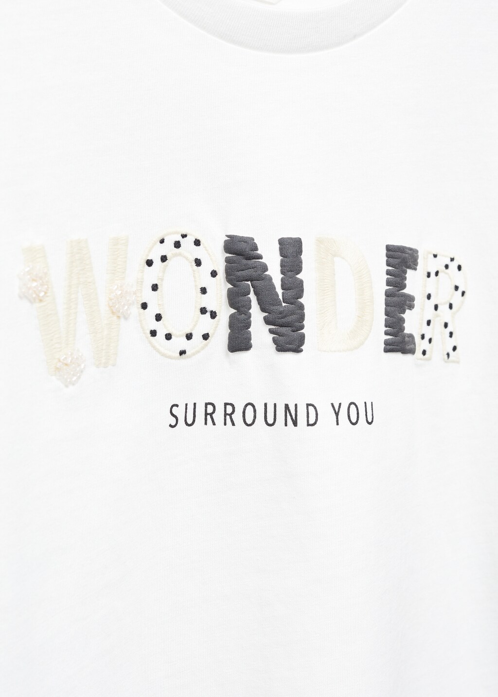 Embroidered message T-shirt - Details of the article 8