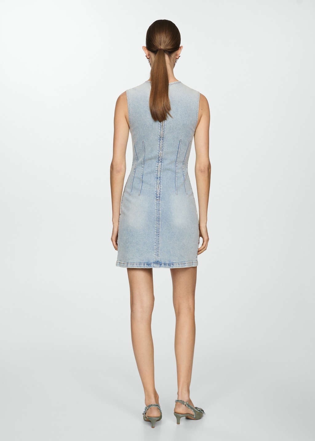 Short denim dress - Reverse of the article