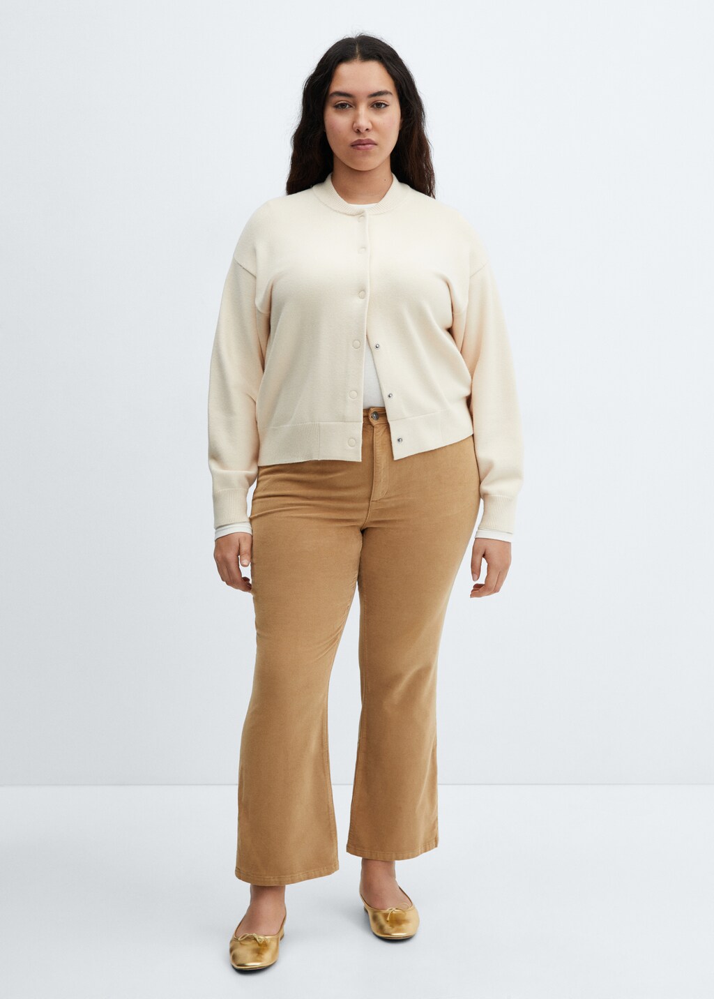 Flared cropped corduroy trousers - Details of the article 3