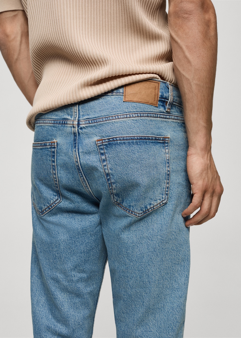 Tapered-fit jeans - Details of the article 4