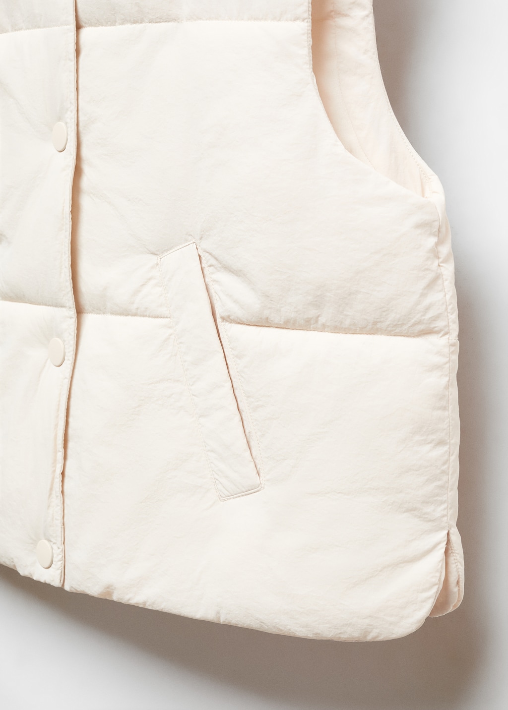 Quilted gilet with hood - Details of the article 8