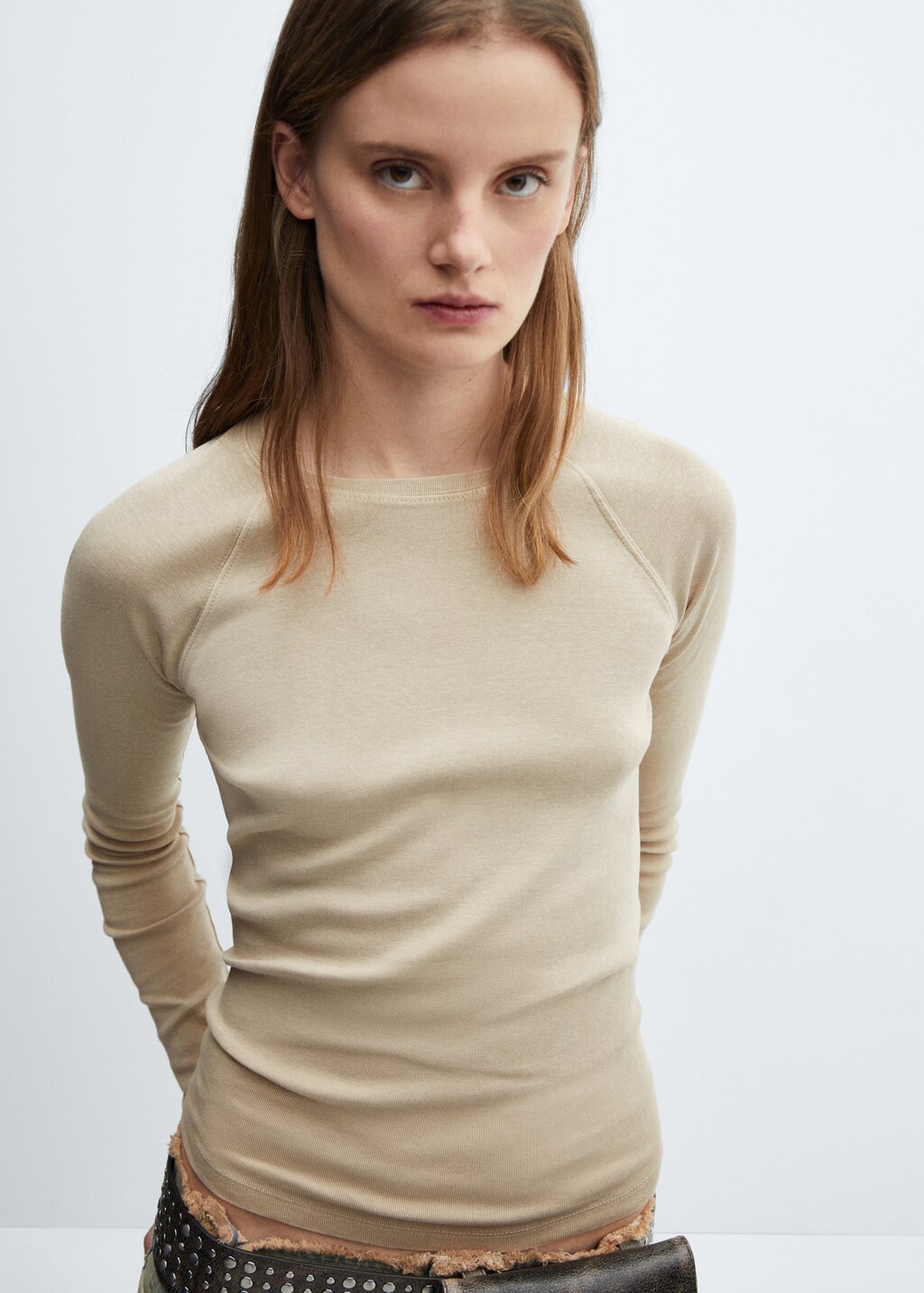 Washed round-neck t-shirt - Details of the article 1