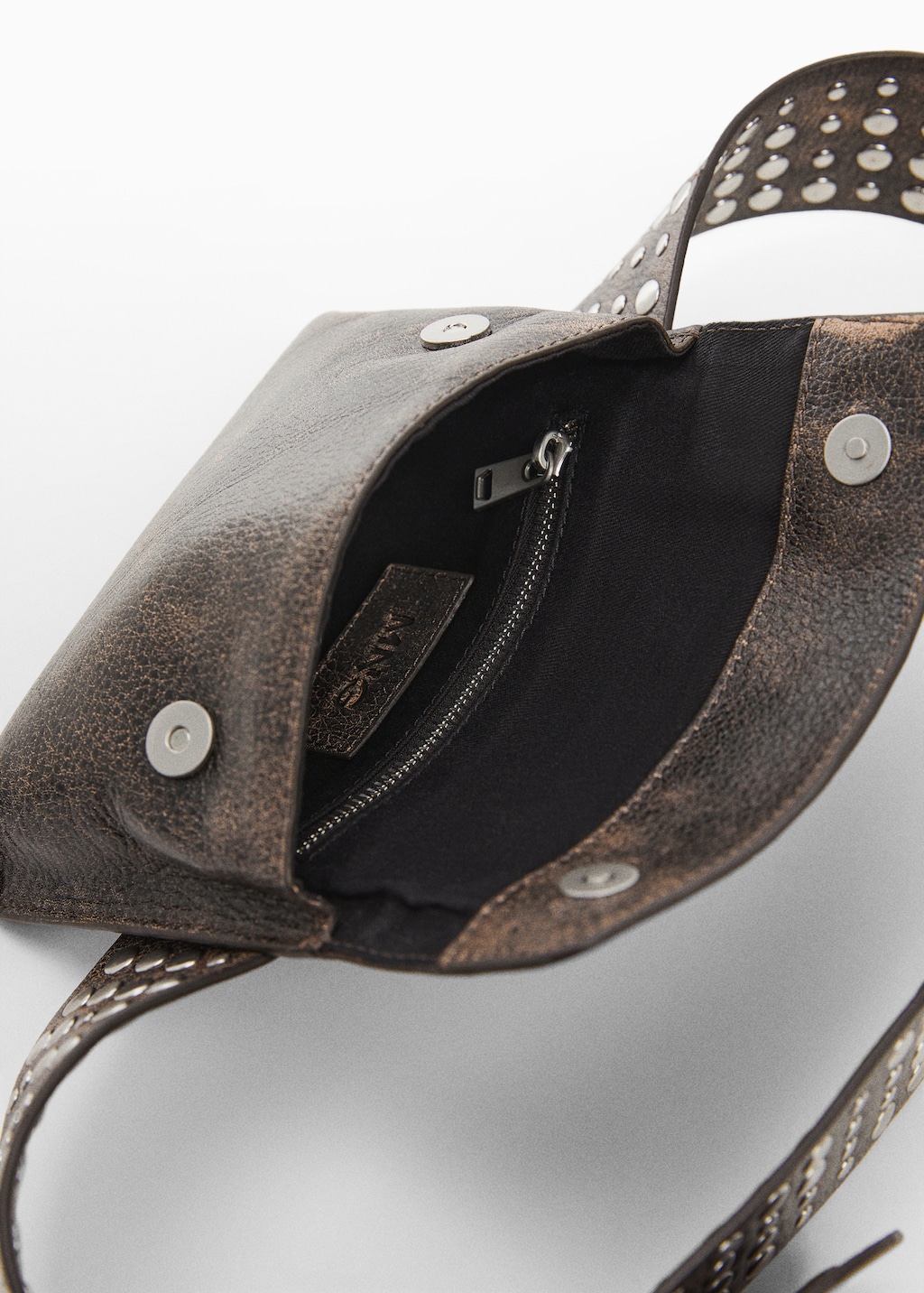 Studded leather money belt - Details of the article 2