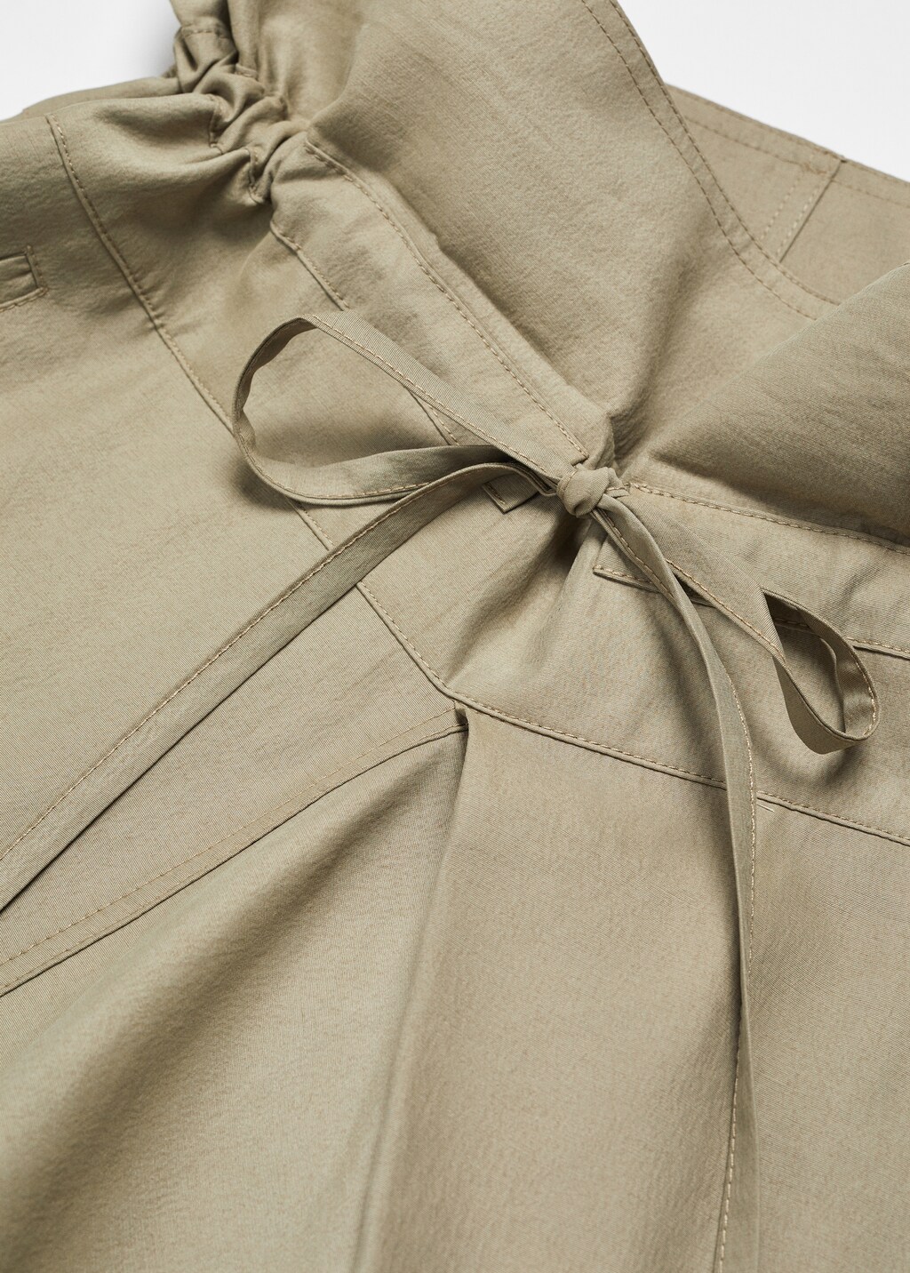 Wideleg trousers with turn-up waist - Details of the article 8