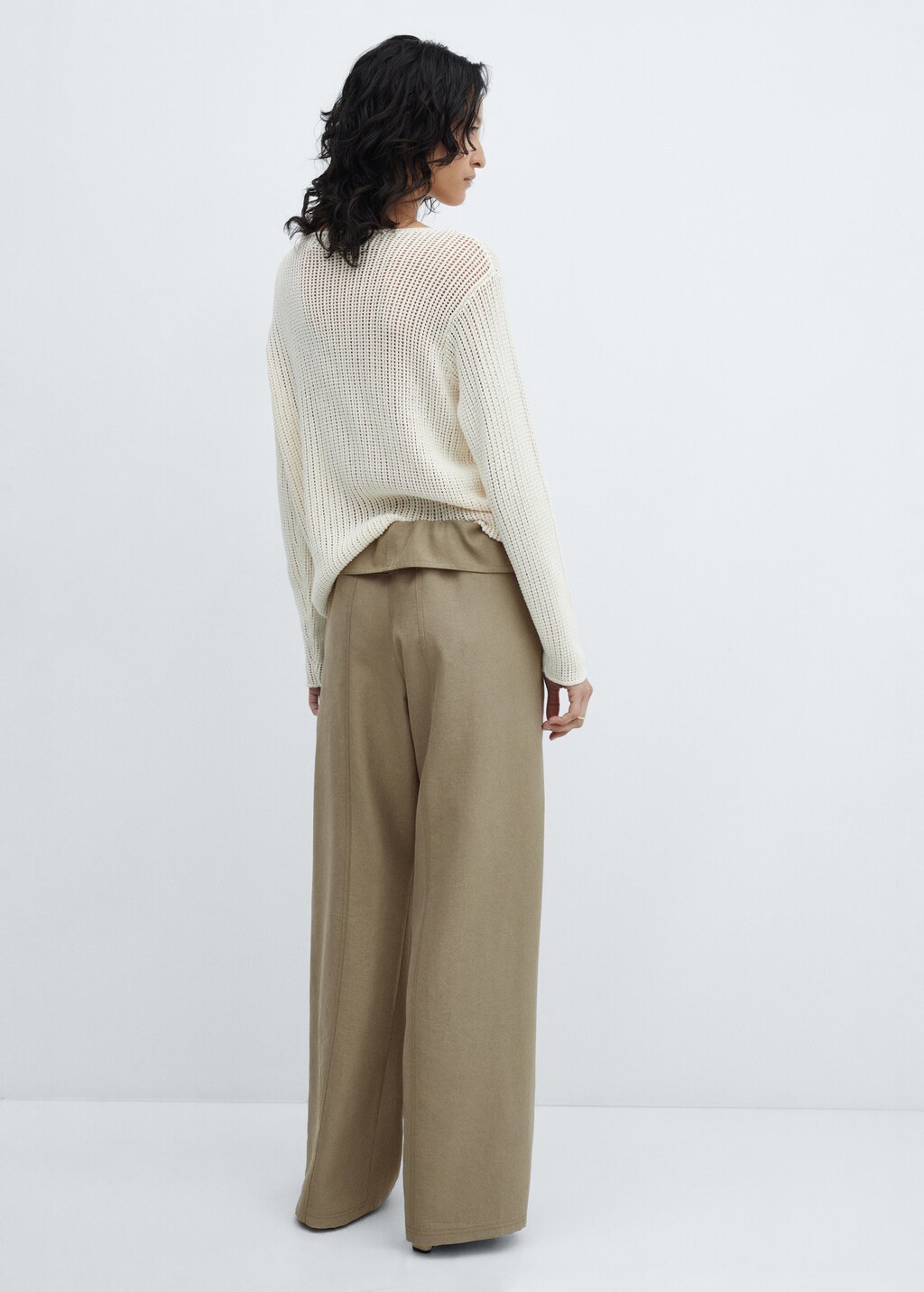 Wideleg trousers with turn-up waist - Reverse of the article