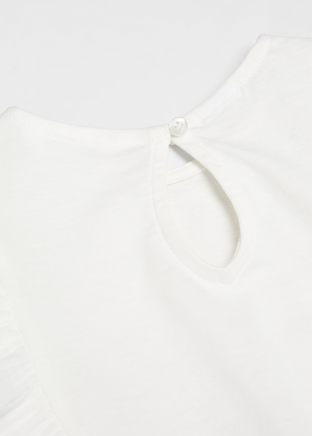 Short-sleeved ruffle t-shirt - Details of the article 0