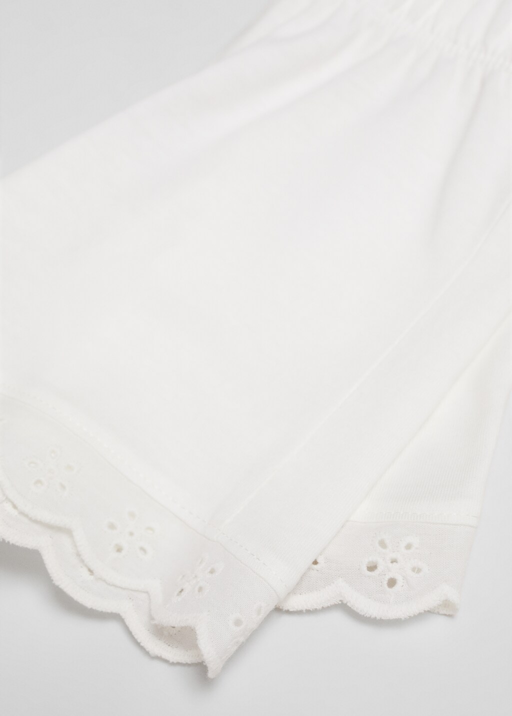 Ruffled cotton pyjamas - Details of the article 8