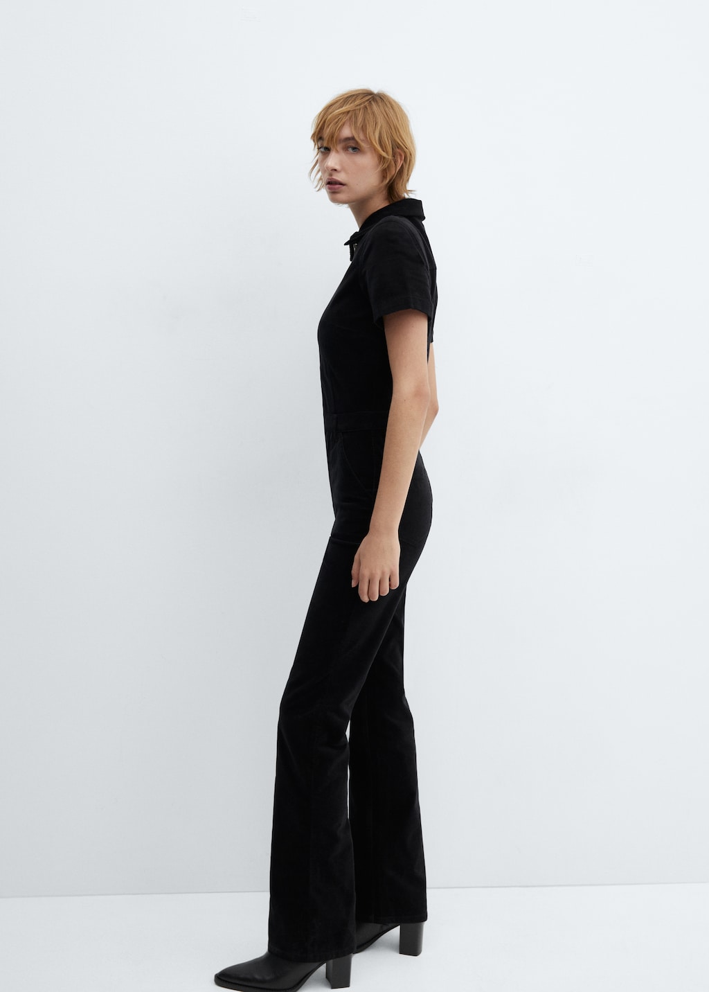 Corduroy jumpsuit with zip - Details of the article 4