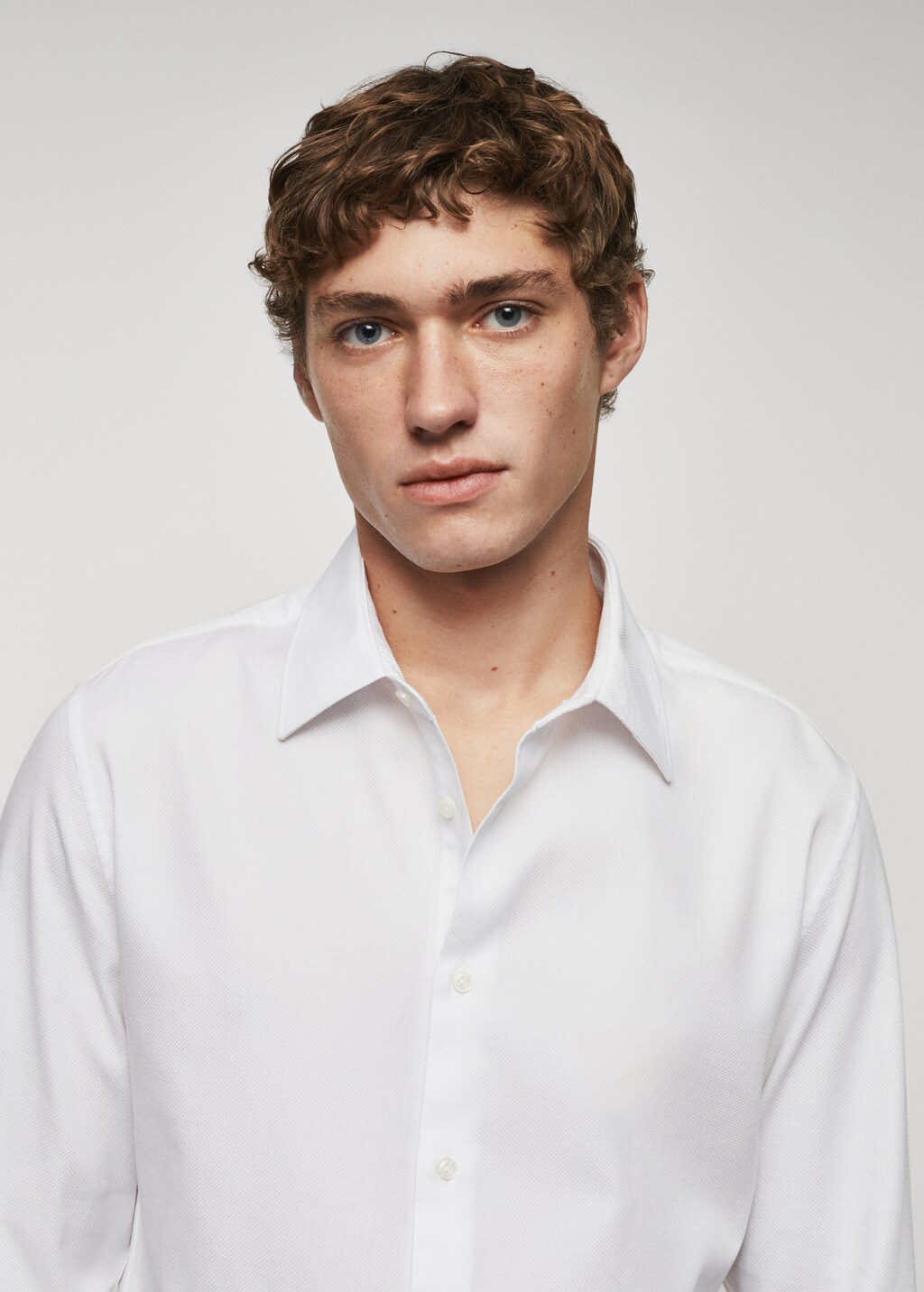 Slim-fit cotton structured shirt - Details of the article 1