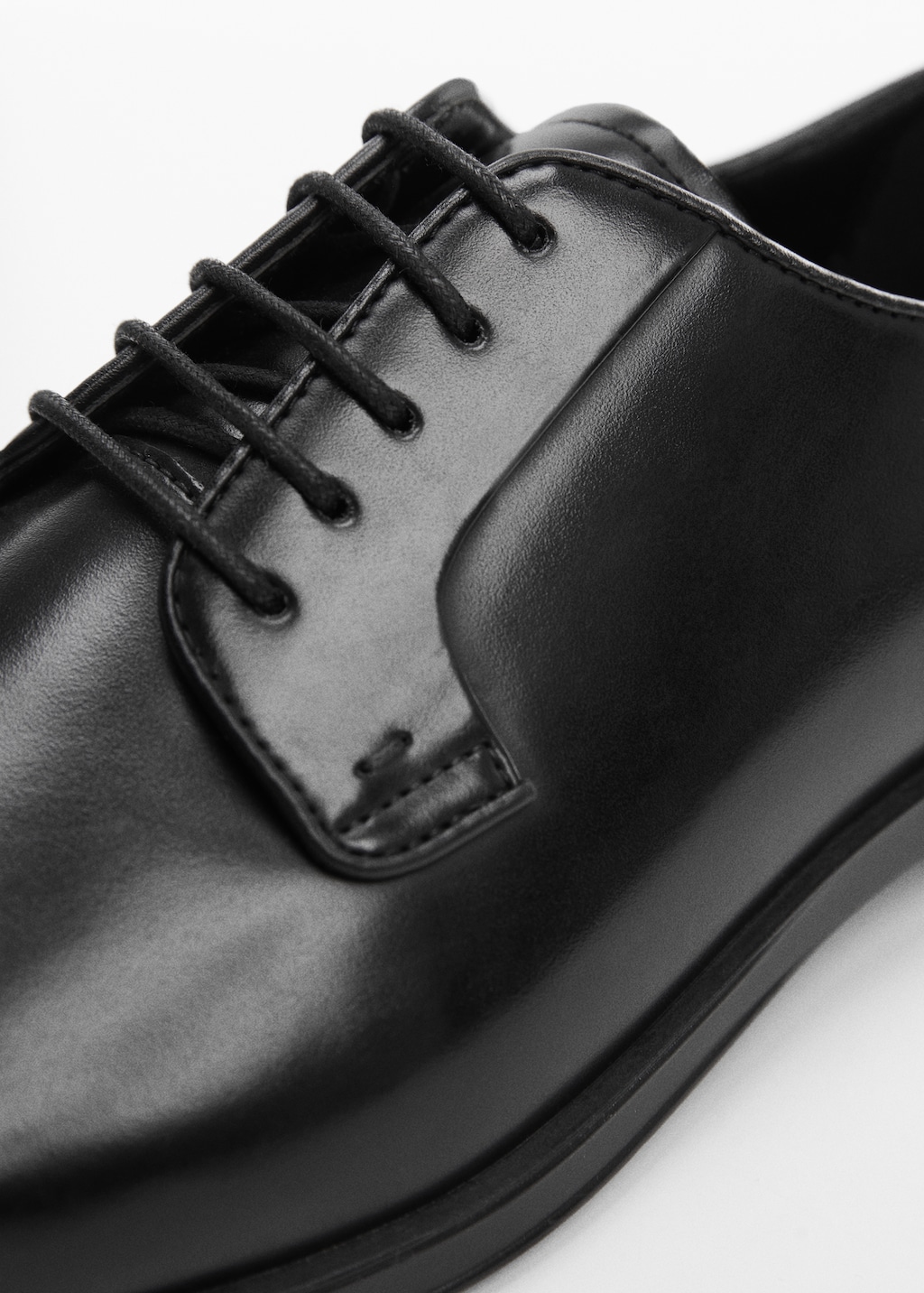 Leather-effect suit shoes - Details of the article 3