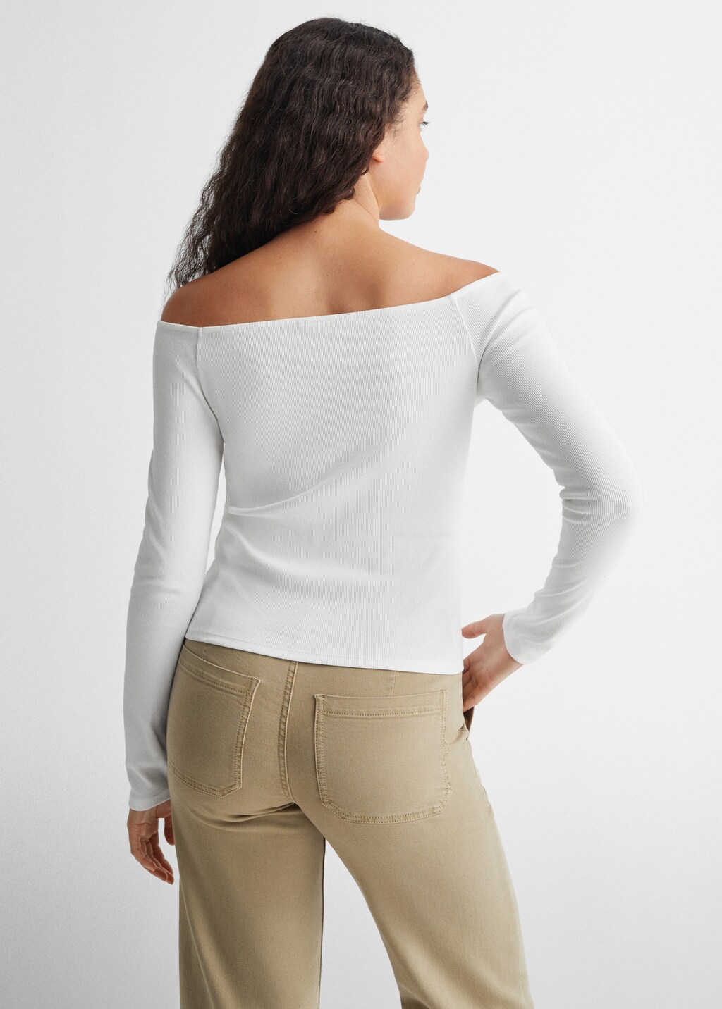 Ribbed off-the-shoulder t-shirt - Reverse of the article