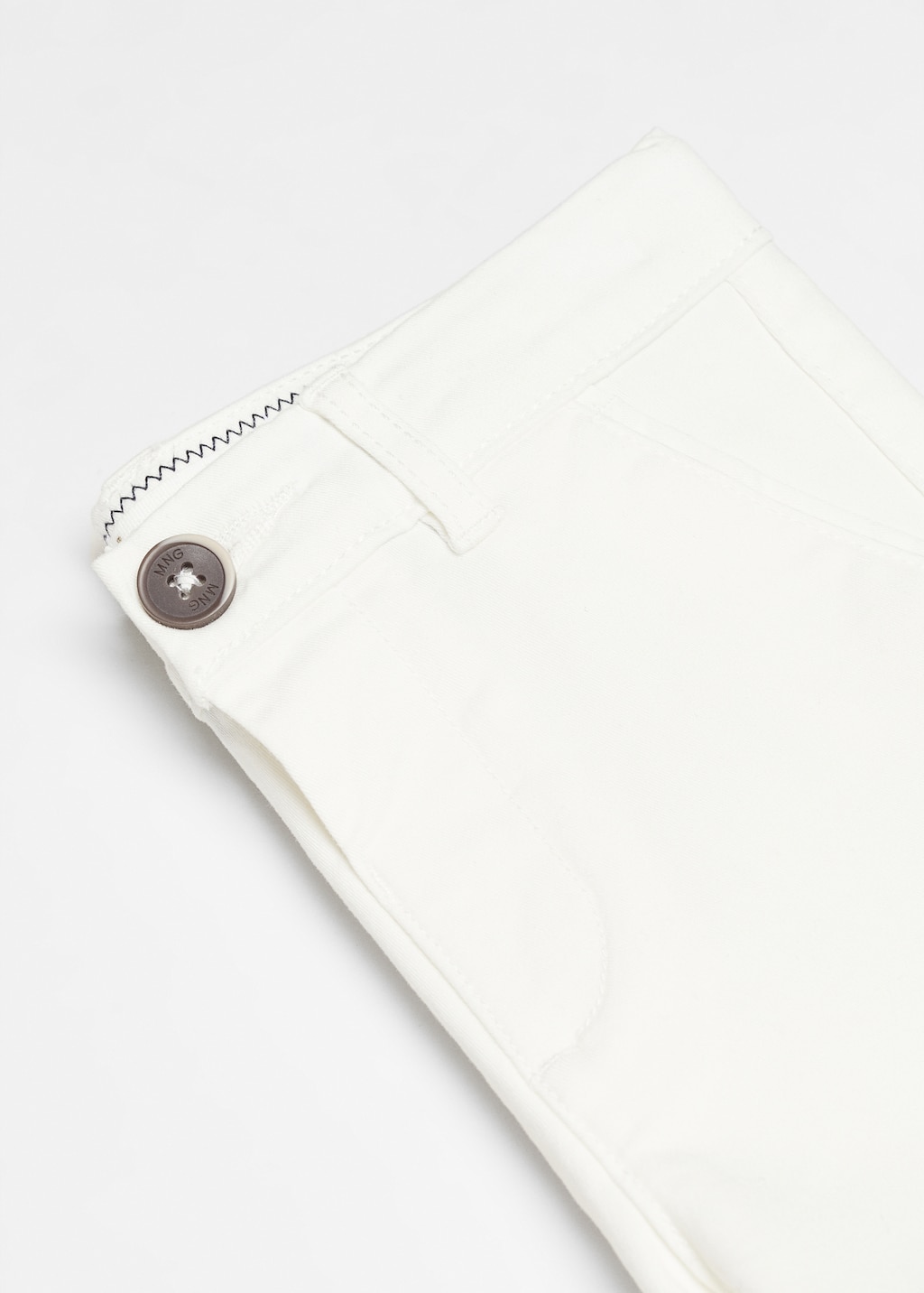 Slim-fit chino cotton bermuda shorts - Details of the article 0