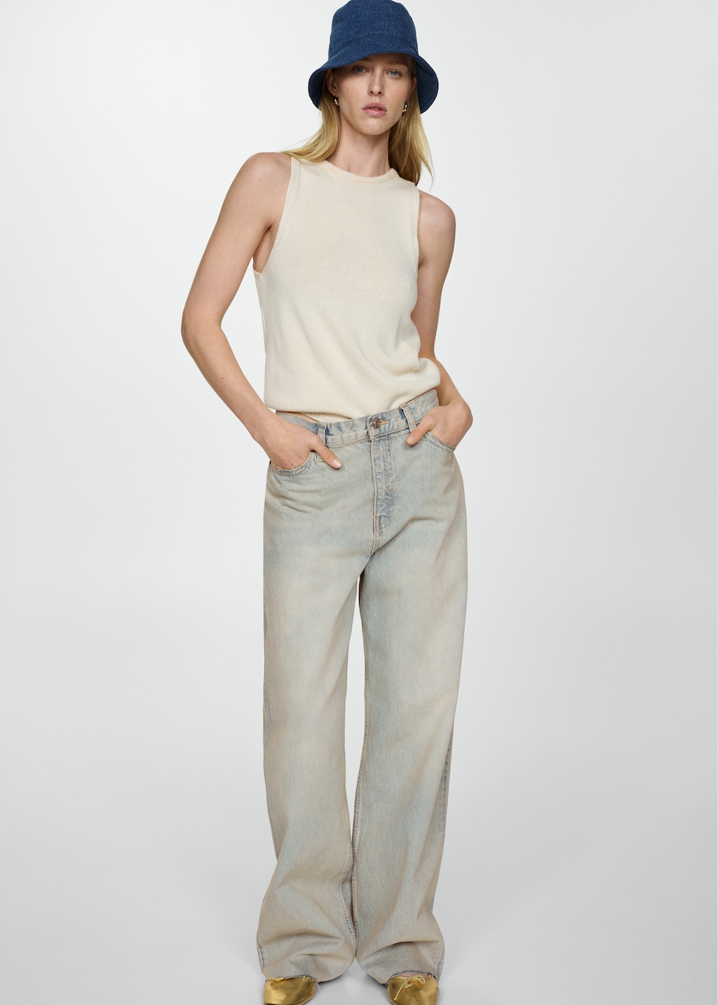 High-rise wideleg jeans - Details of the article 2