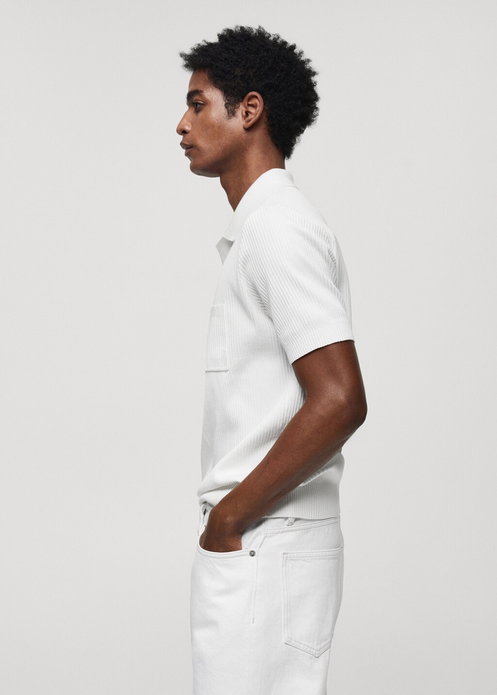 Short-sleeved ribbed polo shirt - Details of the article 2