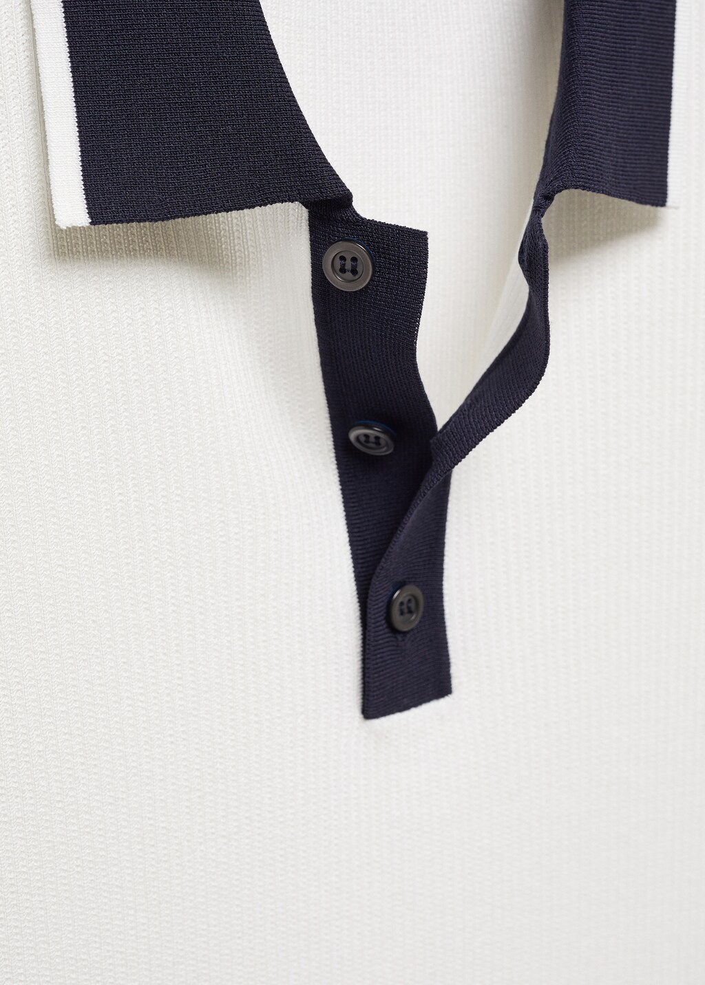 Contrasting neck knit polo shirt - Details of the article 8