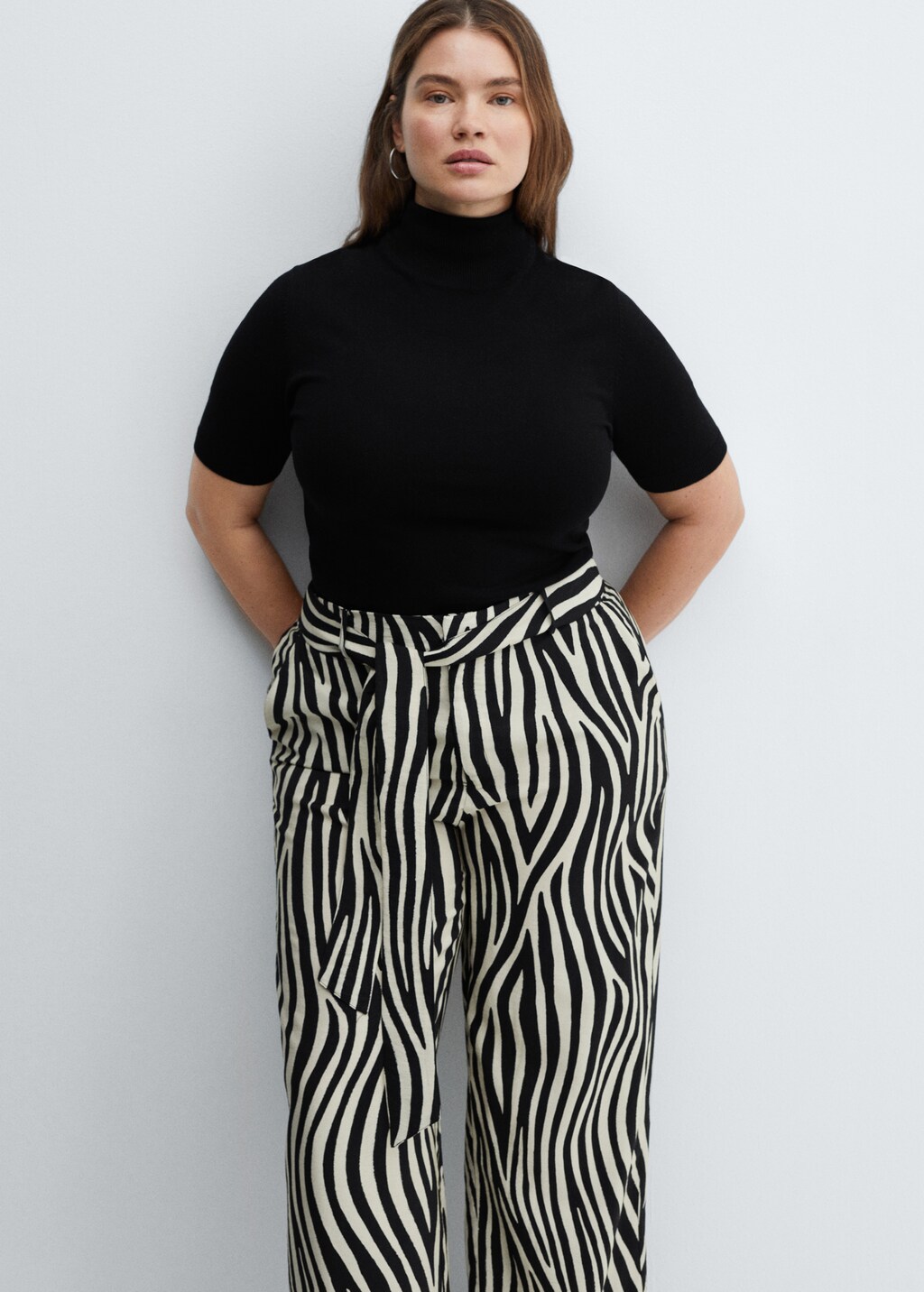 Printed trousers with bow - Details of the article 5