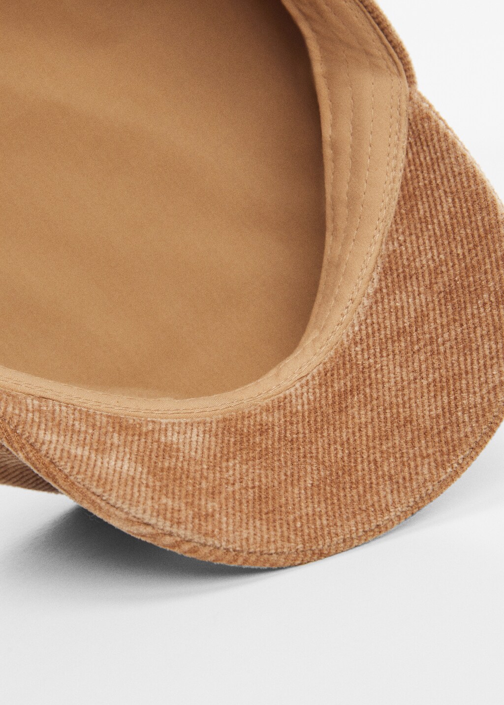 Corduroy baker cap - Details of the article 1