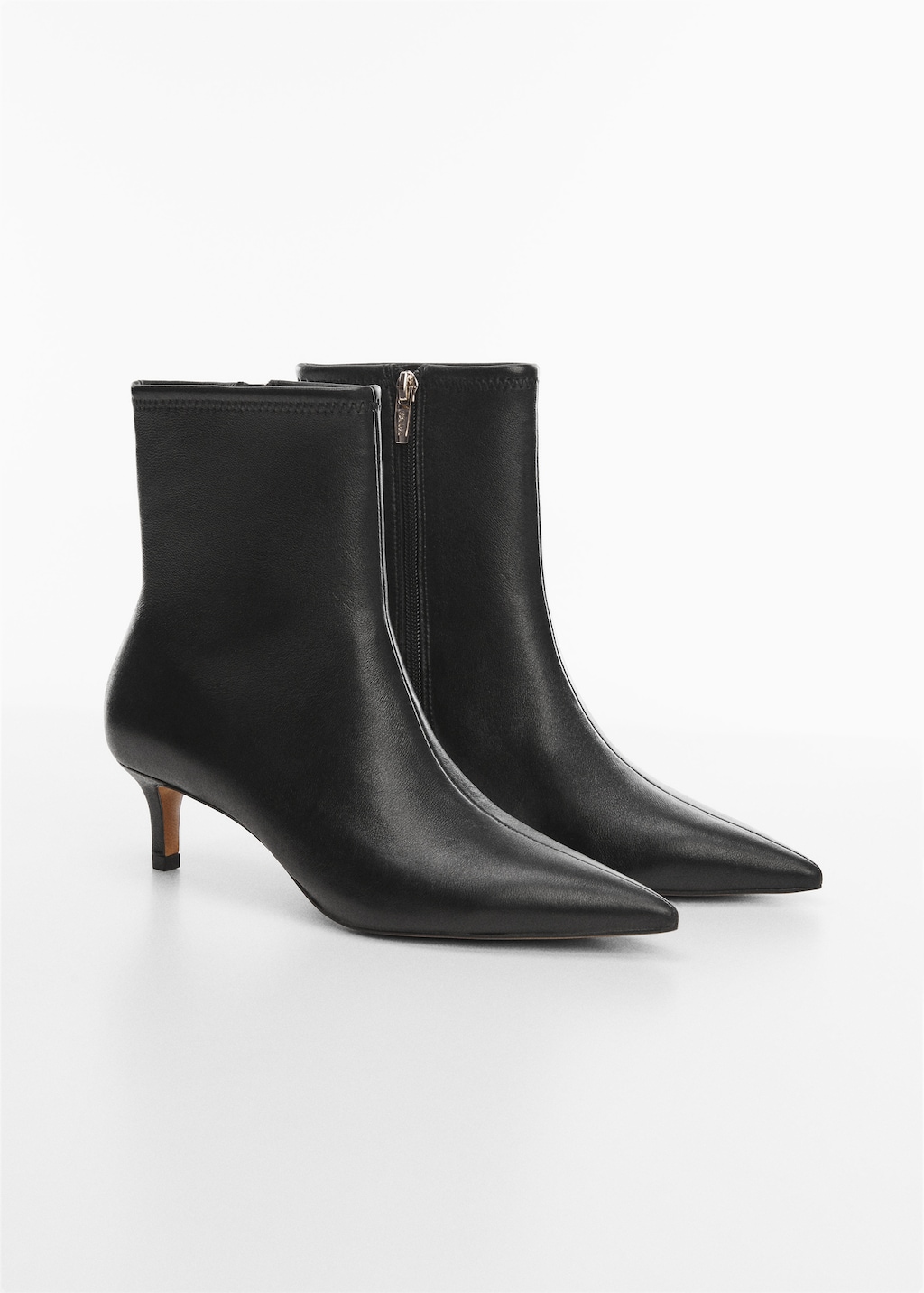 Leather boots with kitten heels - Medium plane