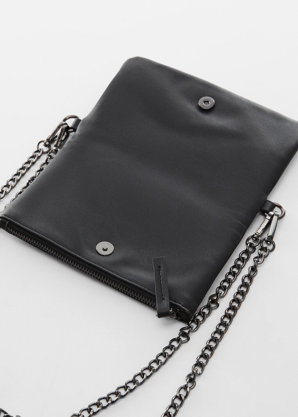 Flap chain bag - Details of the article 2