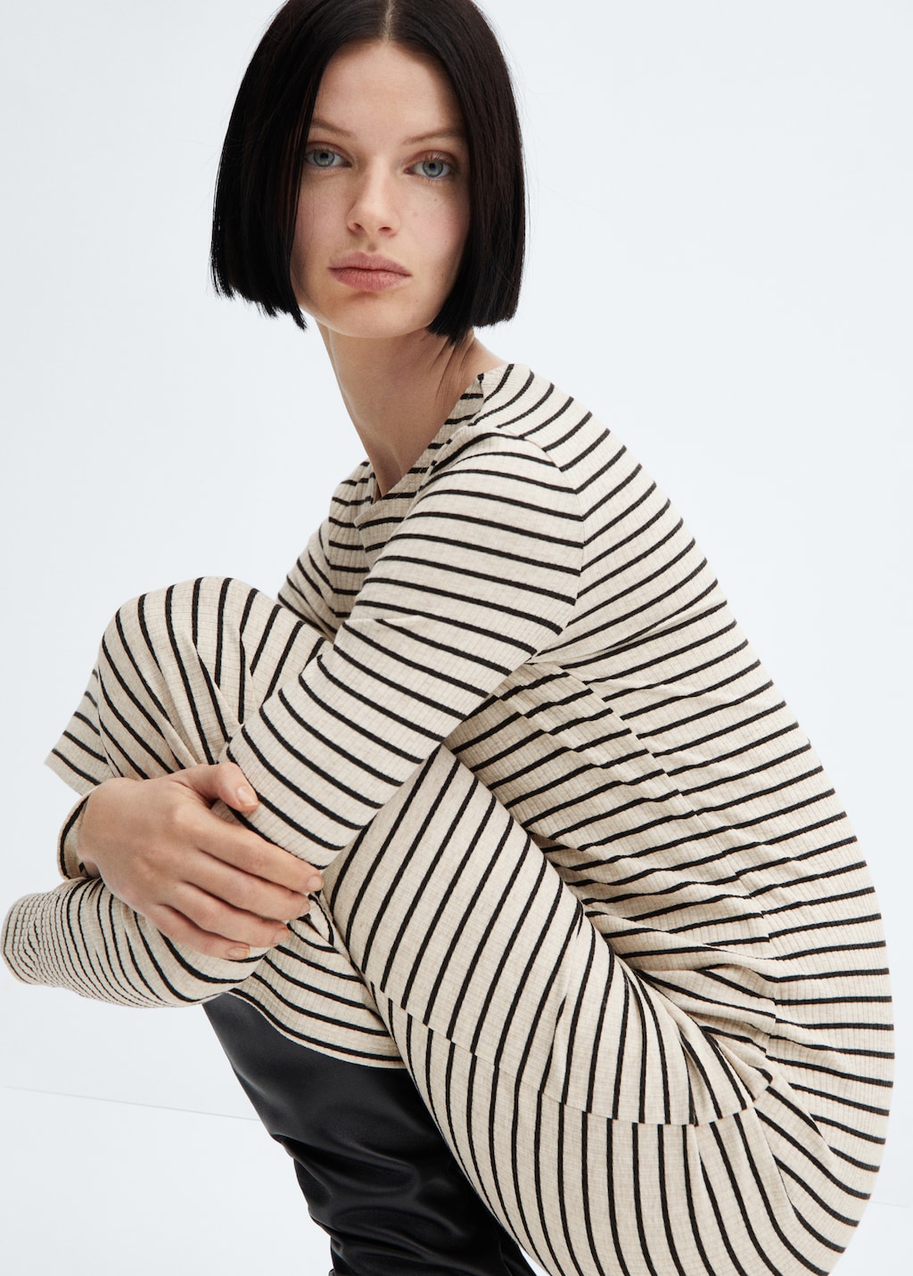 Striped ribbed dress - Details of the article 2