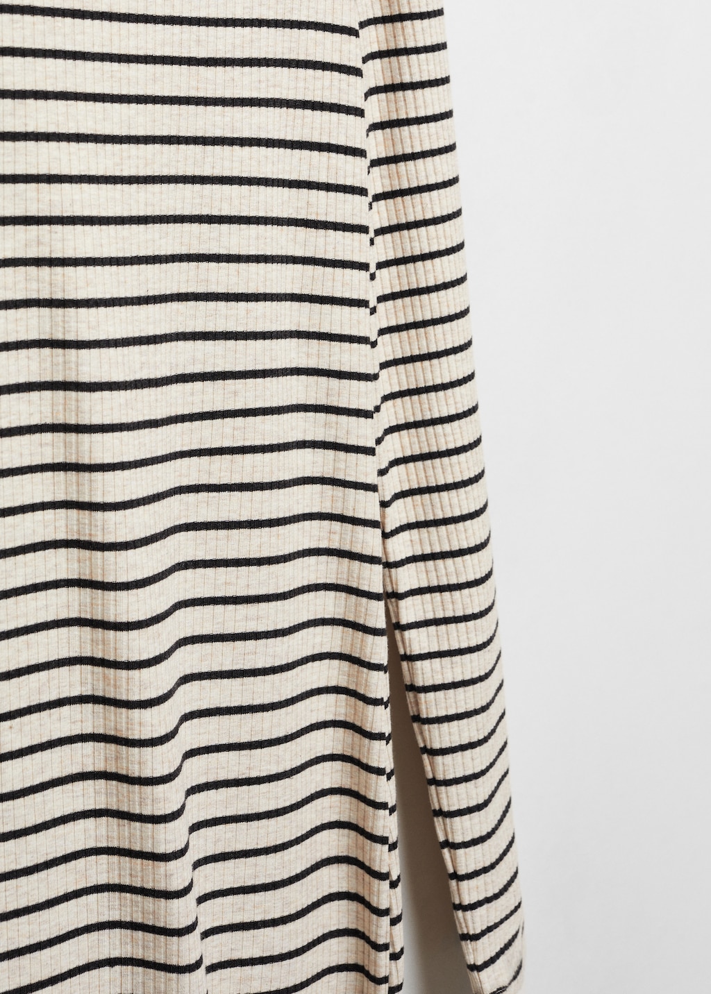 Striped ribbed dress - Details of the article 8