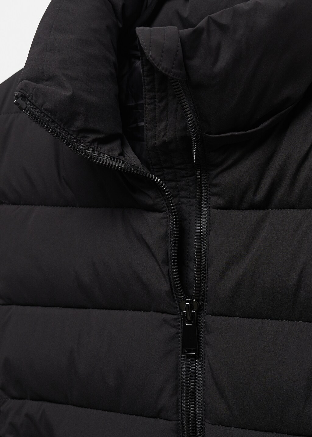 Hood quilted coat - Details of the article 0