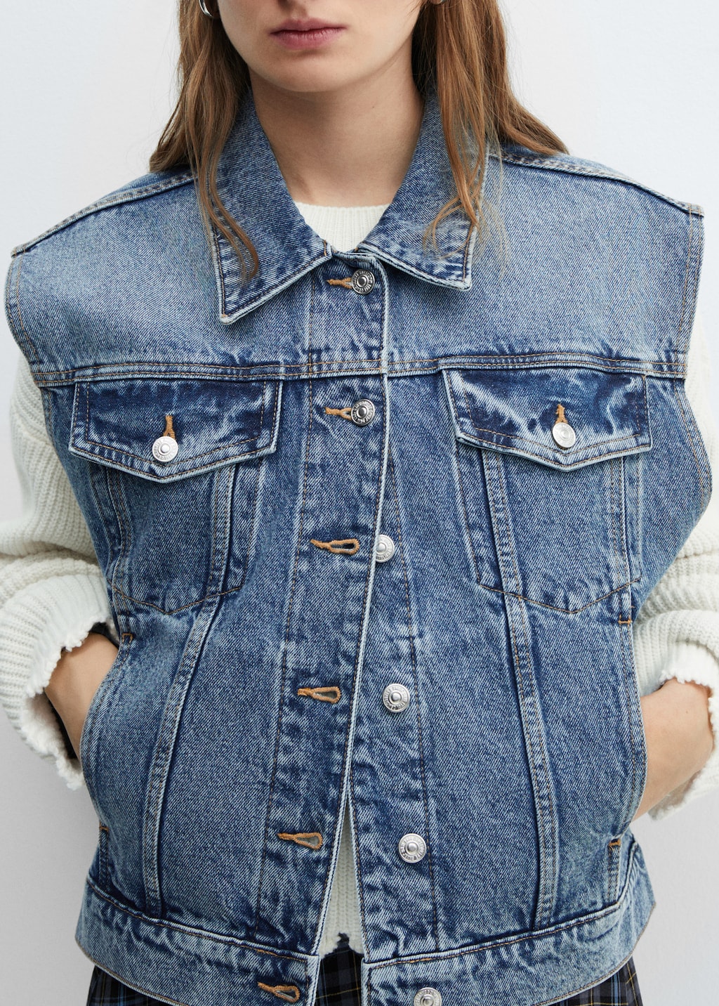 Oversized denim gilet - Details of the article 6