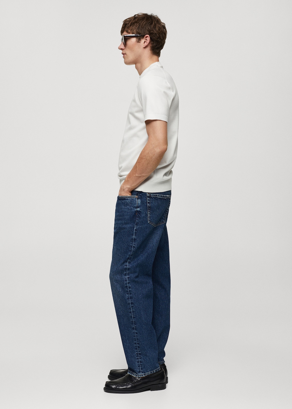 Regular-fit dark-wash jeans - Details of the article 2