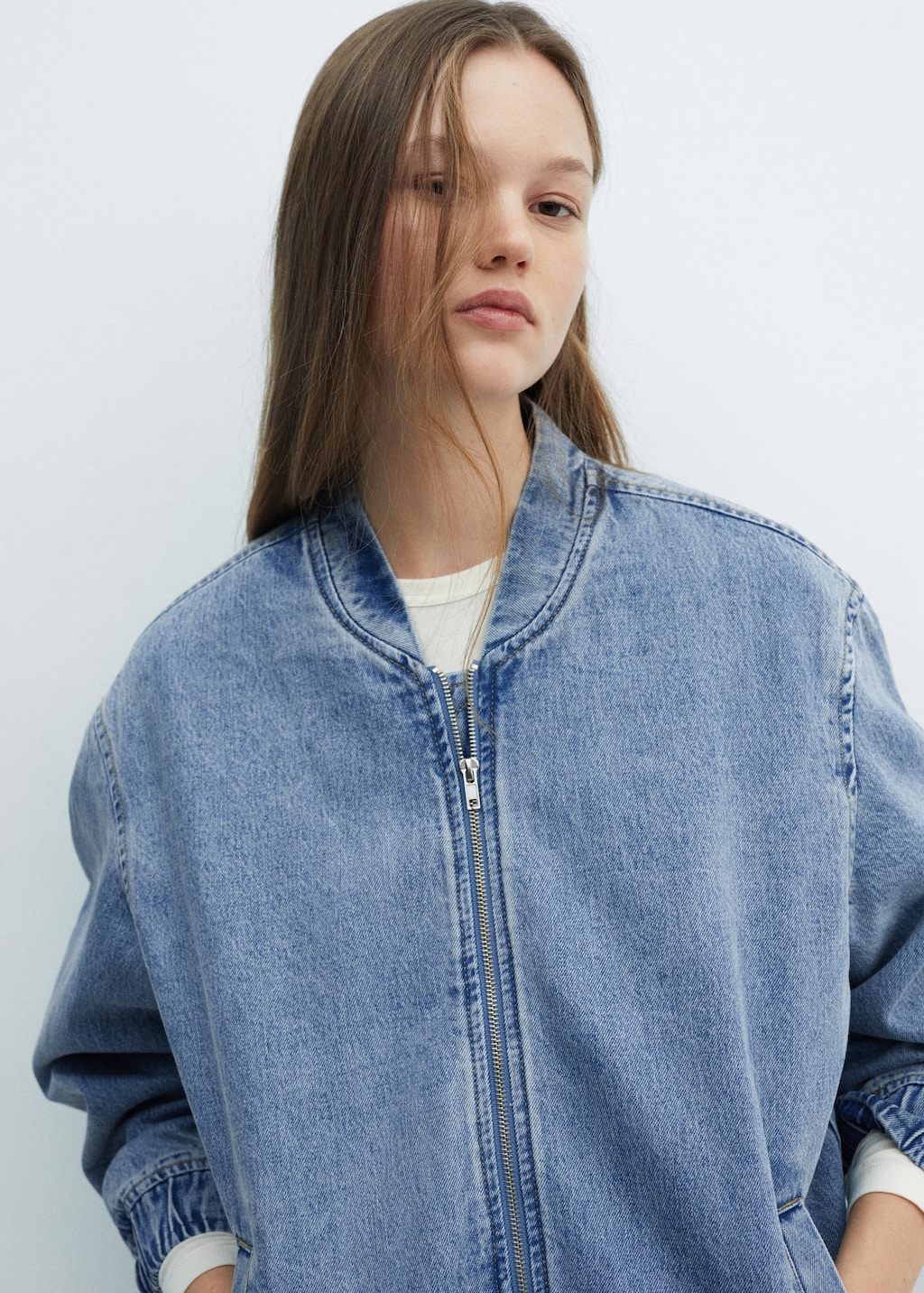 Denim bomber jacket - Details of the article 6