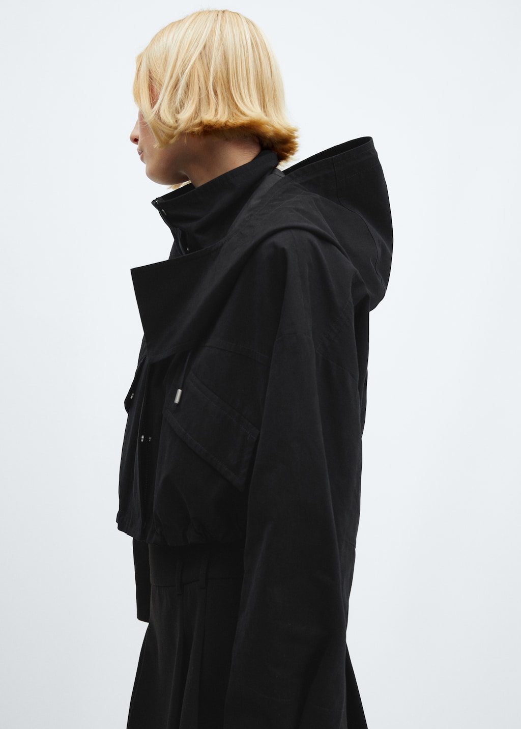 Cropped hooded parka - Details of the article 1