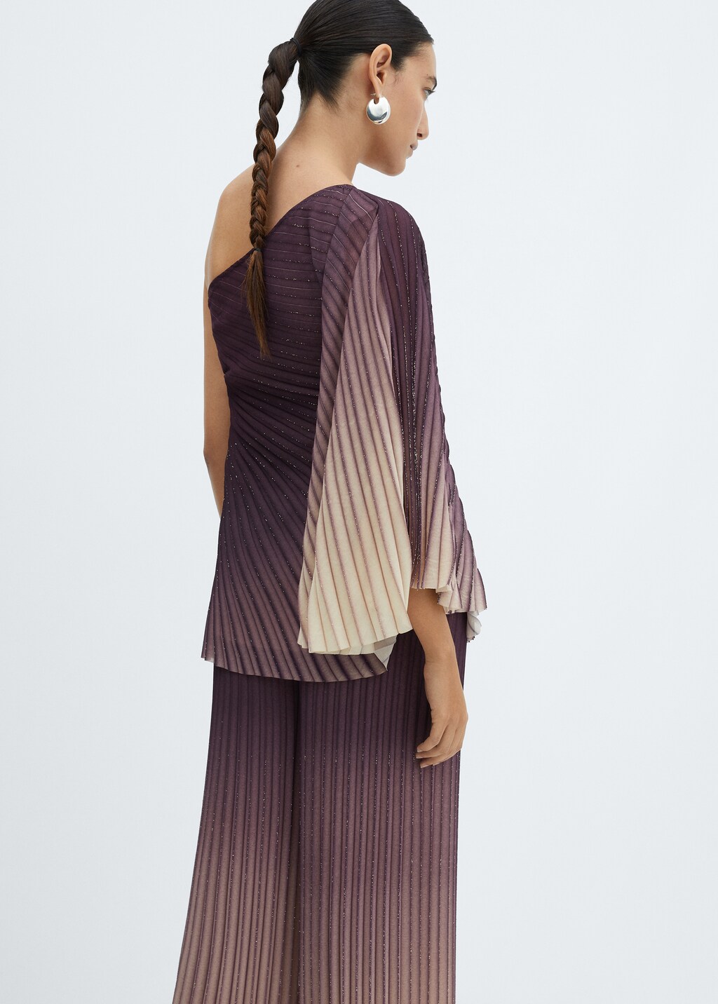 Asymmetrical pleated blouse - Reverse of the article