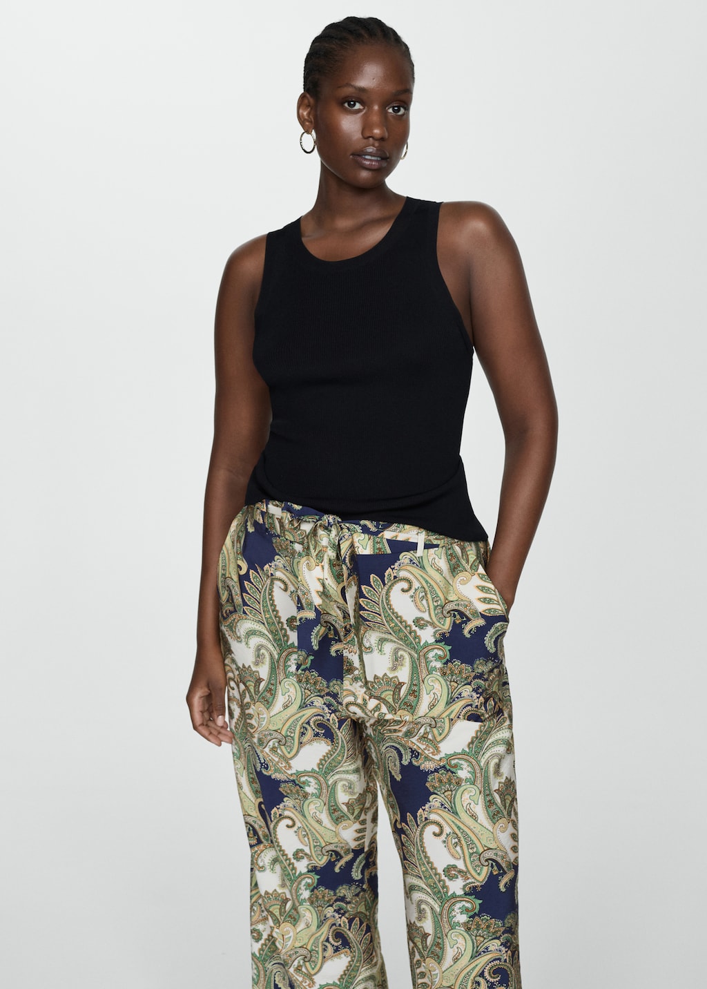 Printed trousers with bow - Details of the article 5