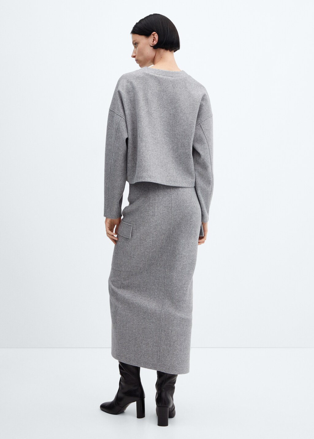 Cargo skirt with slit - Reverse of the article