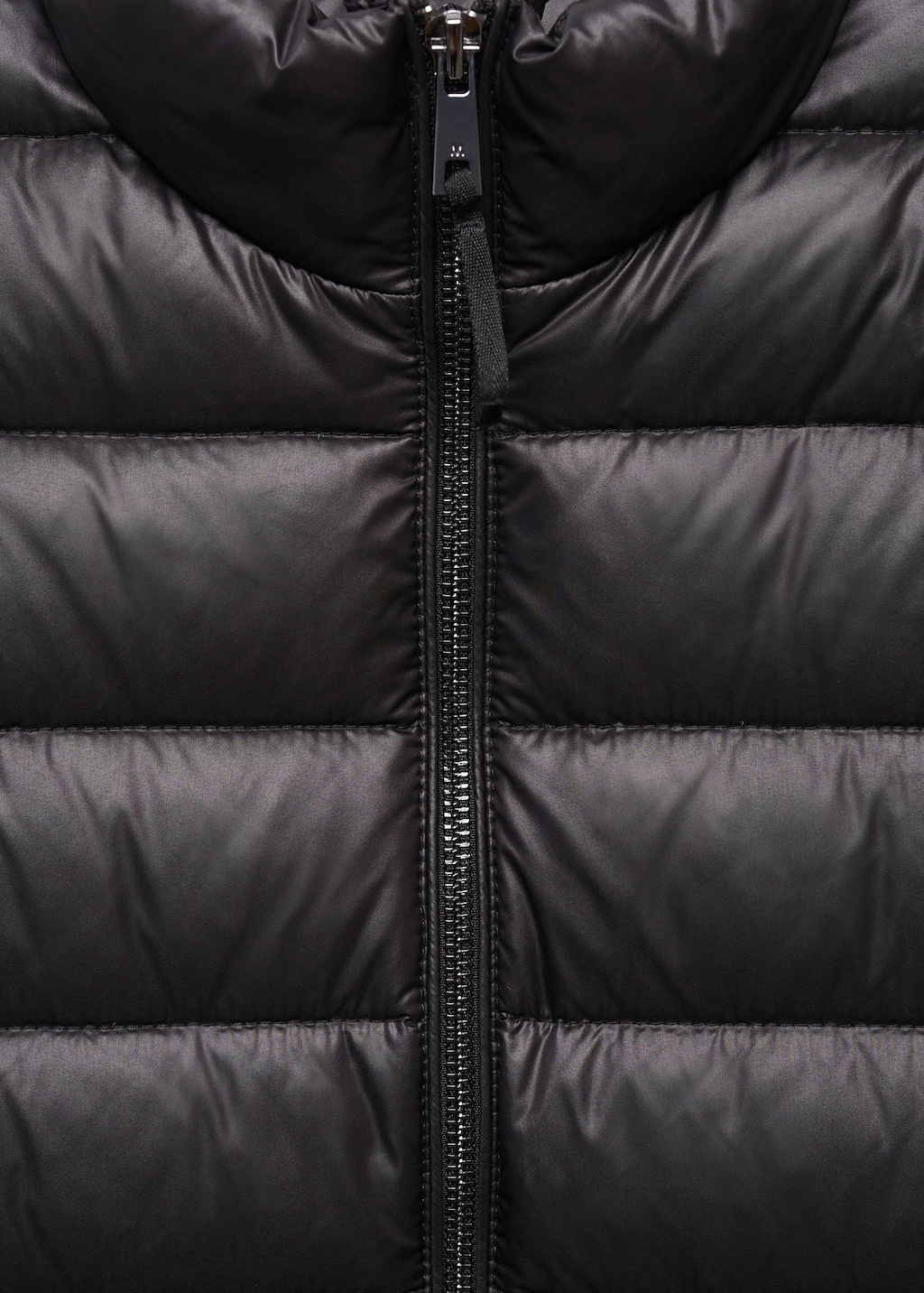 Quilted feather coat - Details of the article 8