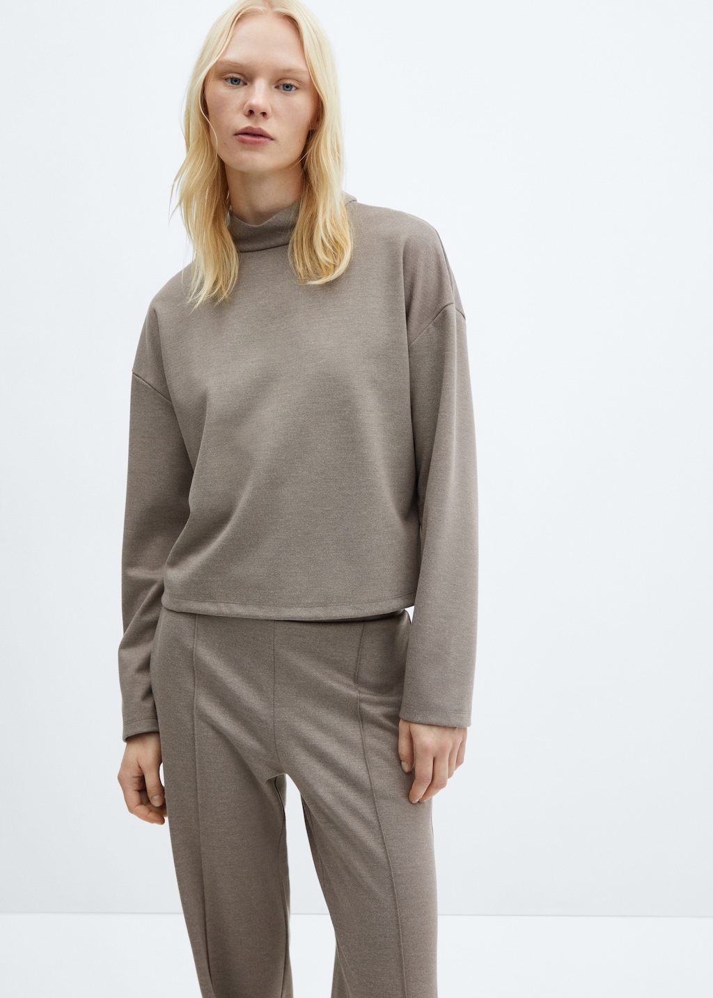 Cowl turtle neck sweatshirt - Medium plane