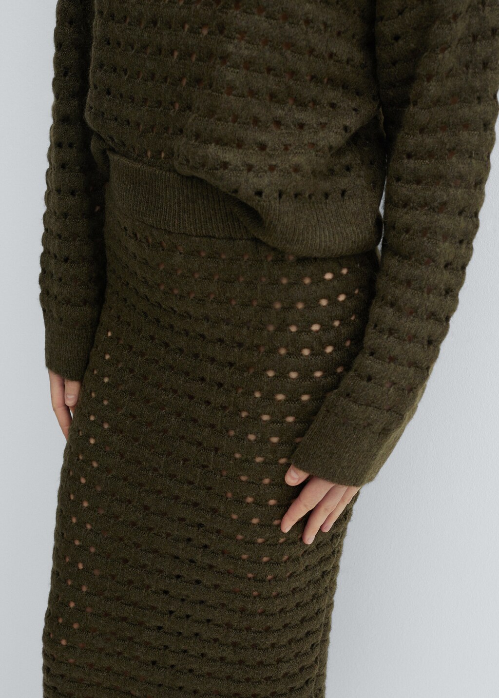 Knitted skirt with openwork details - Details of the article 6