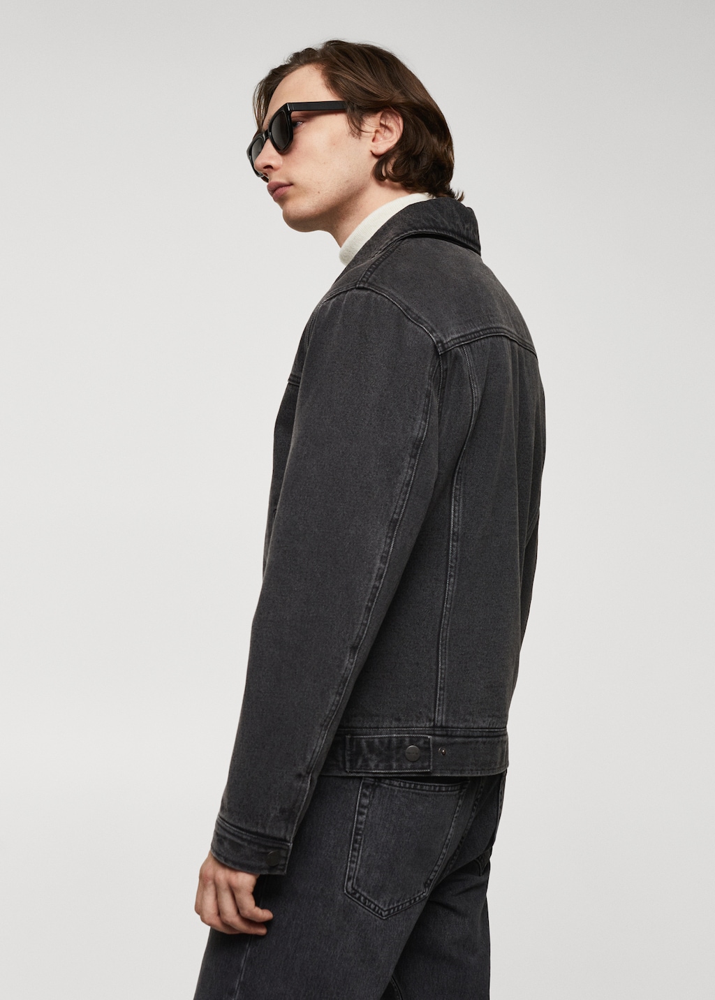 Denim jacket with shearling-effect lining - Details of the article 2